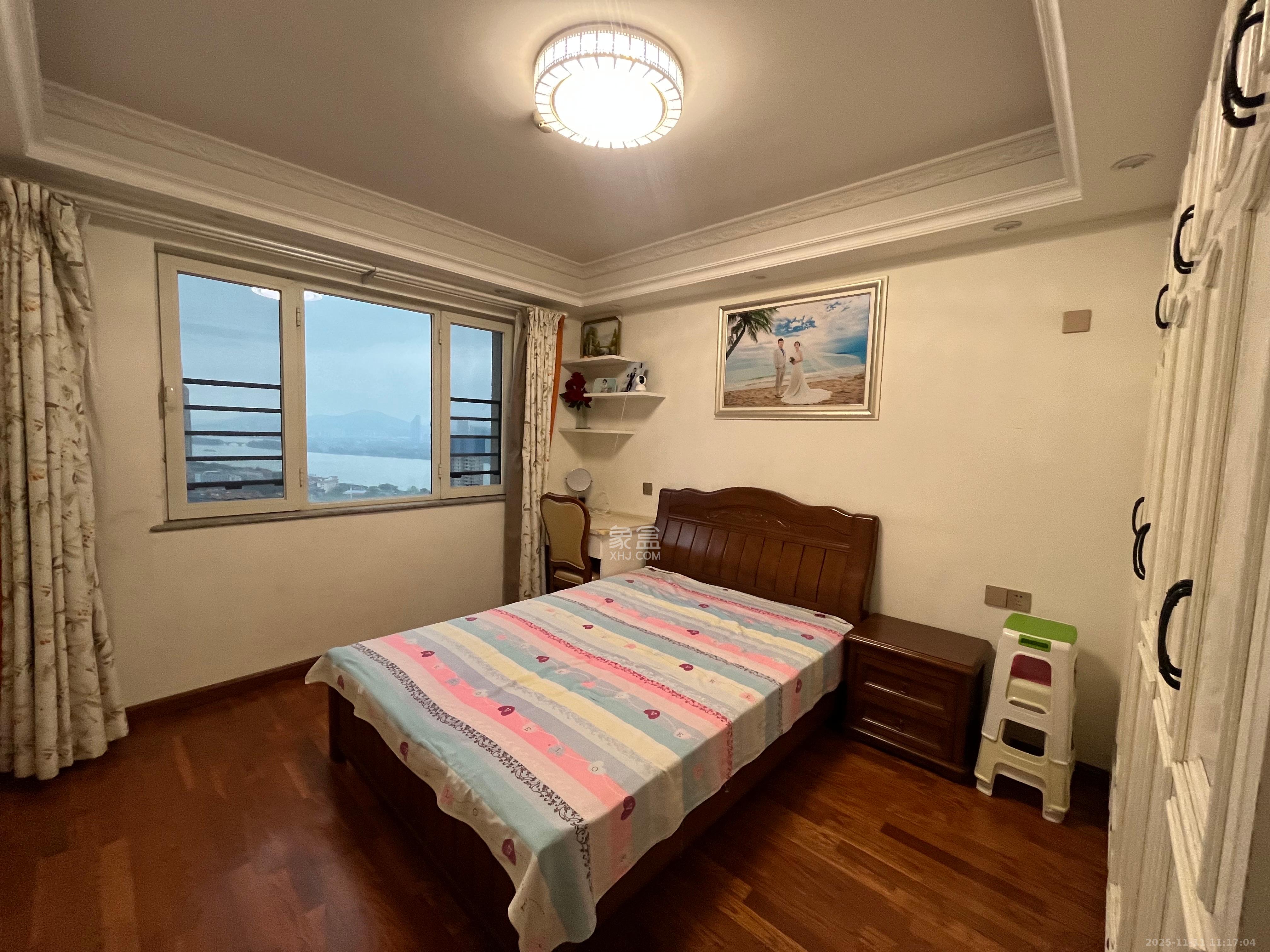 北辰三角洲E6区  4室2厅2卫    4200.0元/月室内图