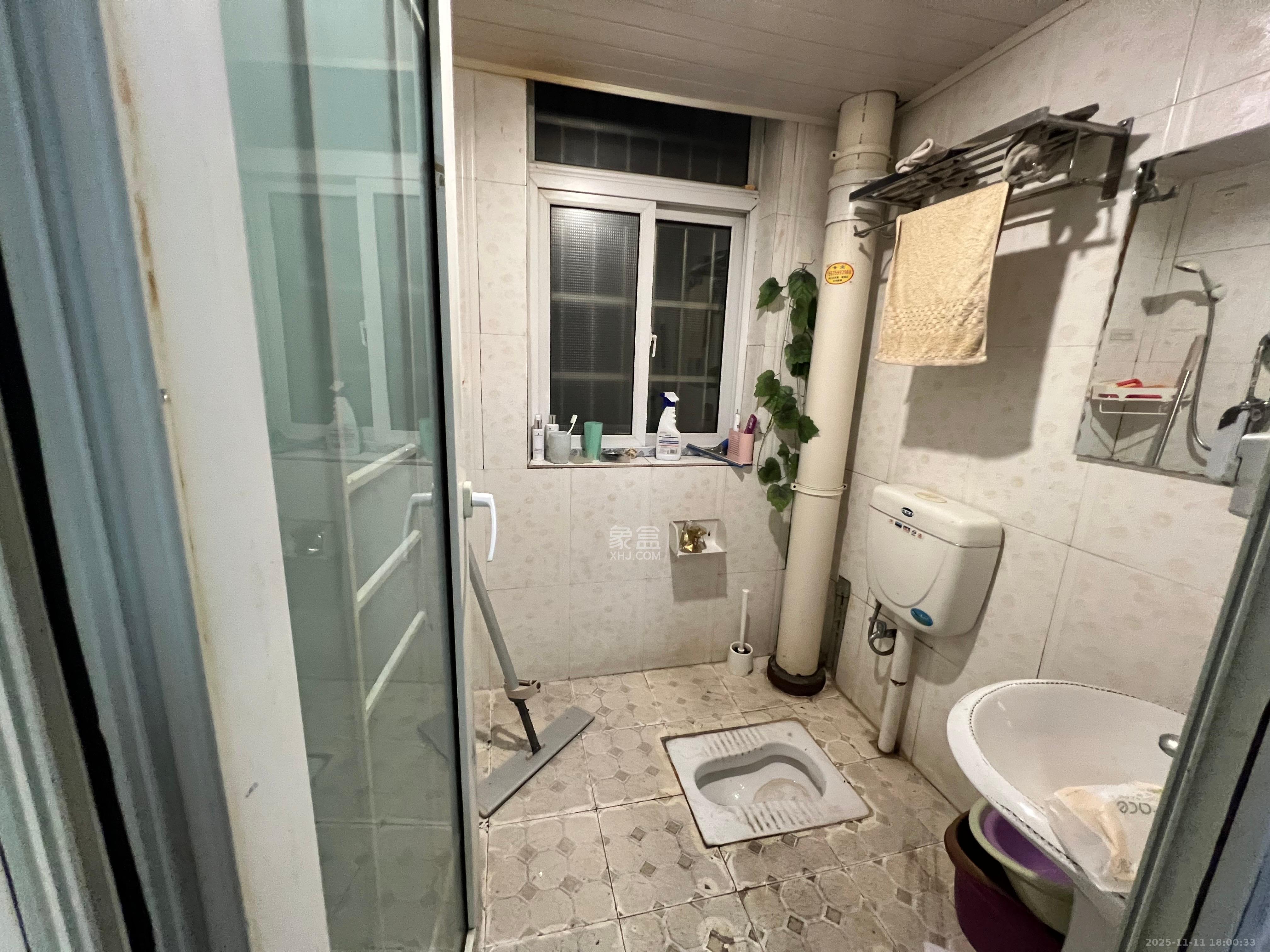 上河国际C区 1室2厅1卫 2800.0元/月 上河国际C区 1室2厅1卫 2800.0元/月室内图