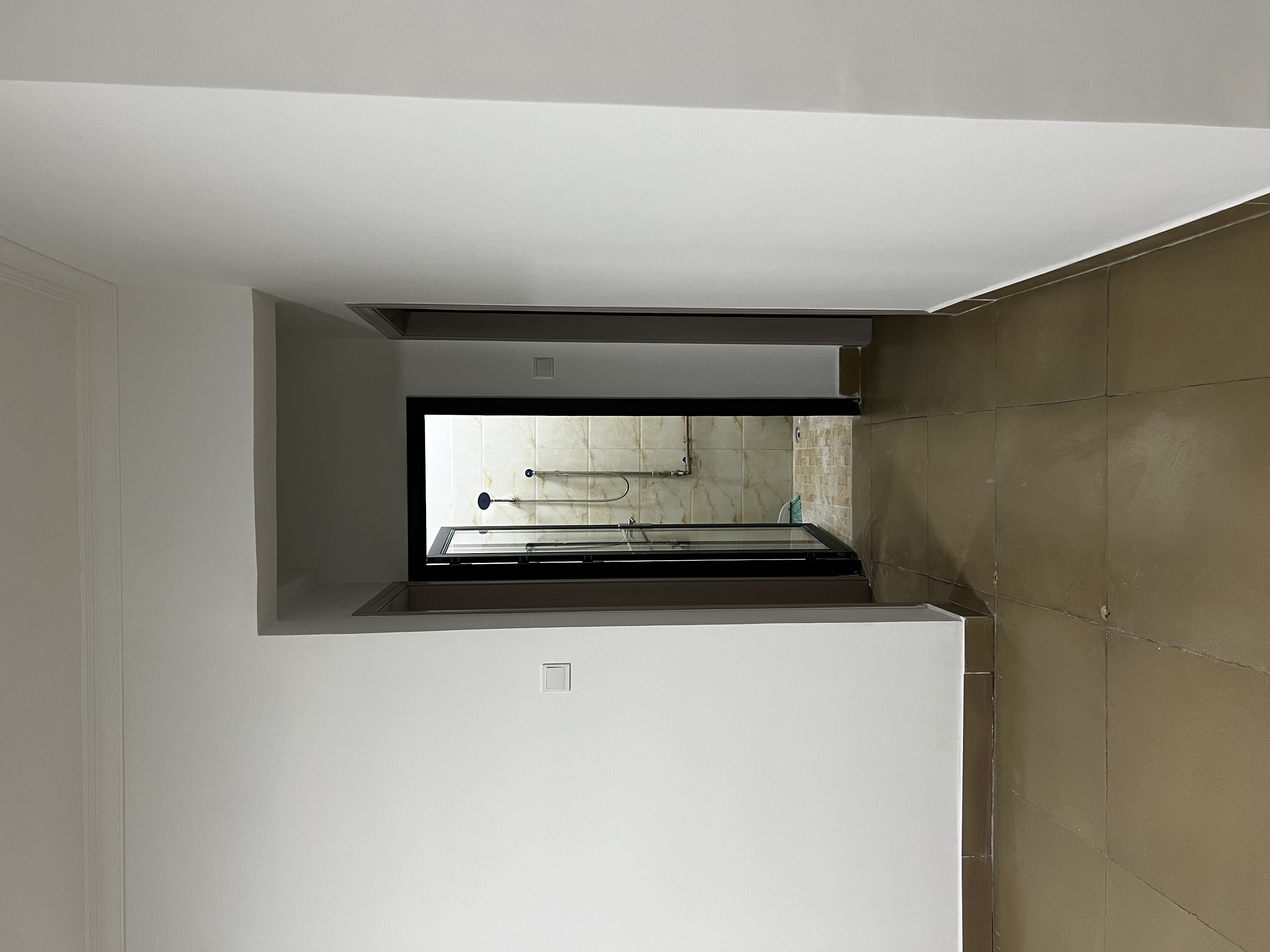 金海广场  2室1厅1卫    2000.0元/月室内图