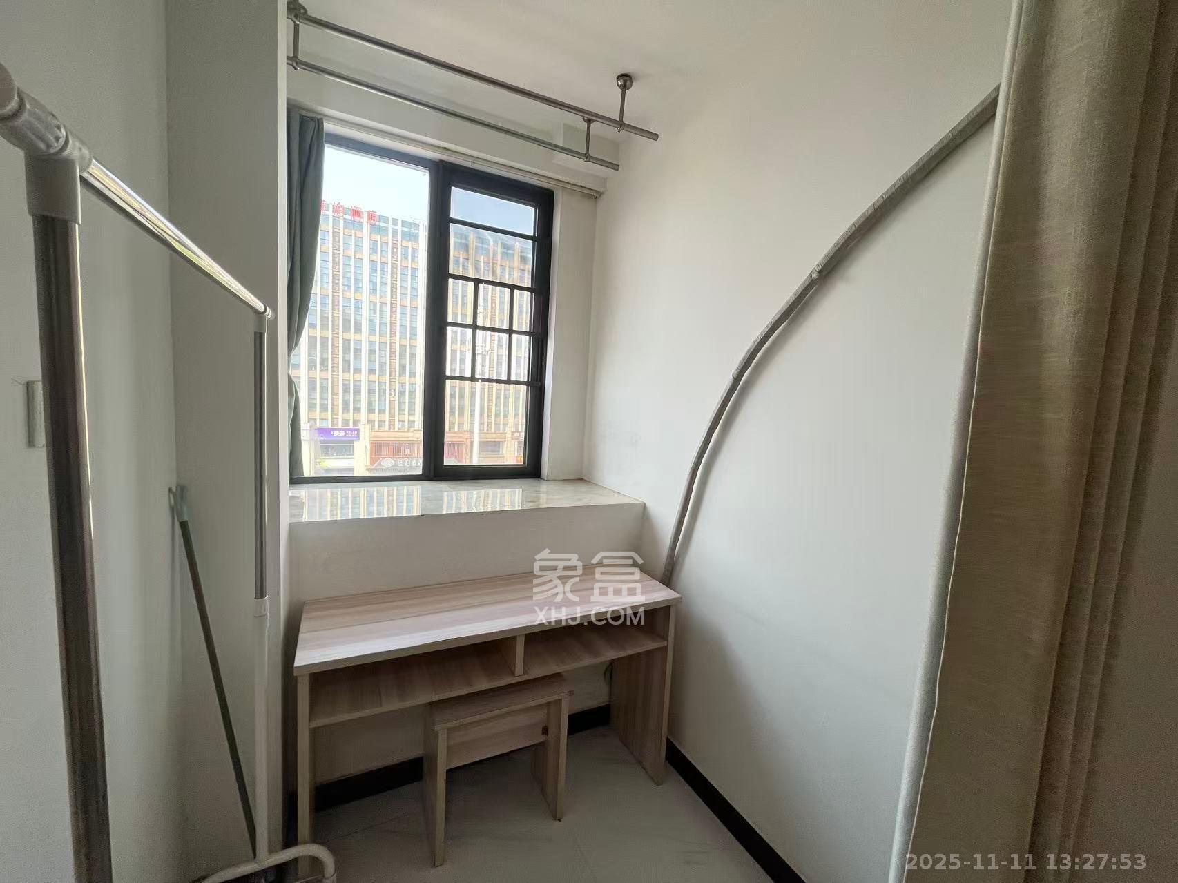 中南壹号院 1室1厅1卫 1600.0元/月 中南壹号院 1室1厅1卫 1600.0元/月室内图