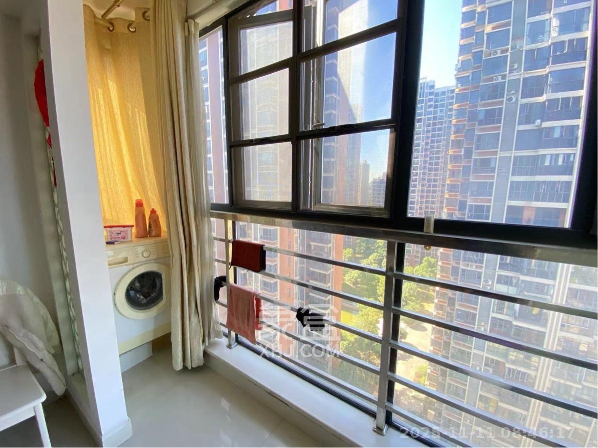 恒生碧水龙庭  3室2厅1卫    2000.0元/月室内图