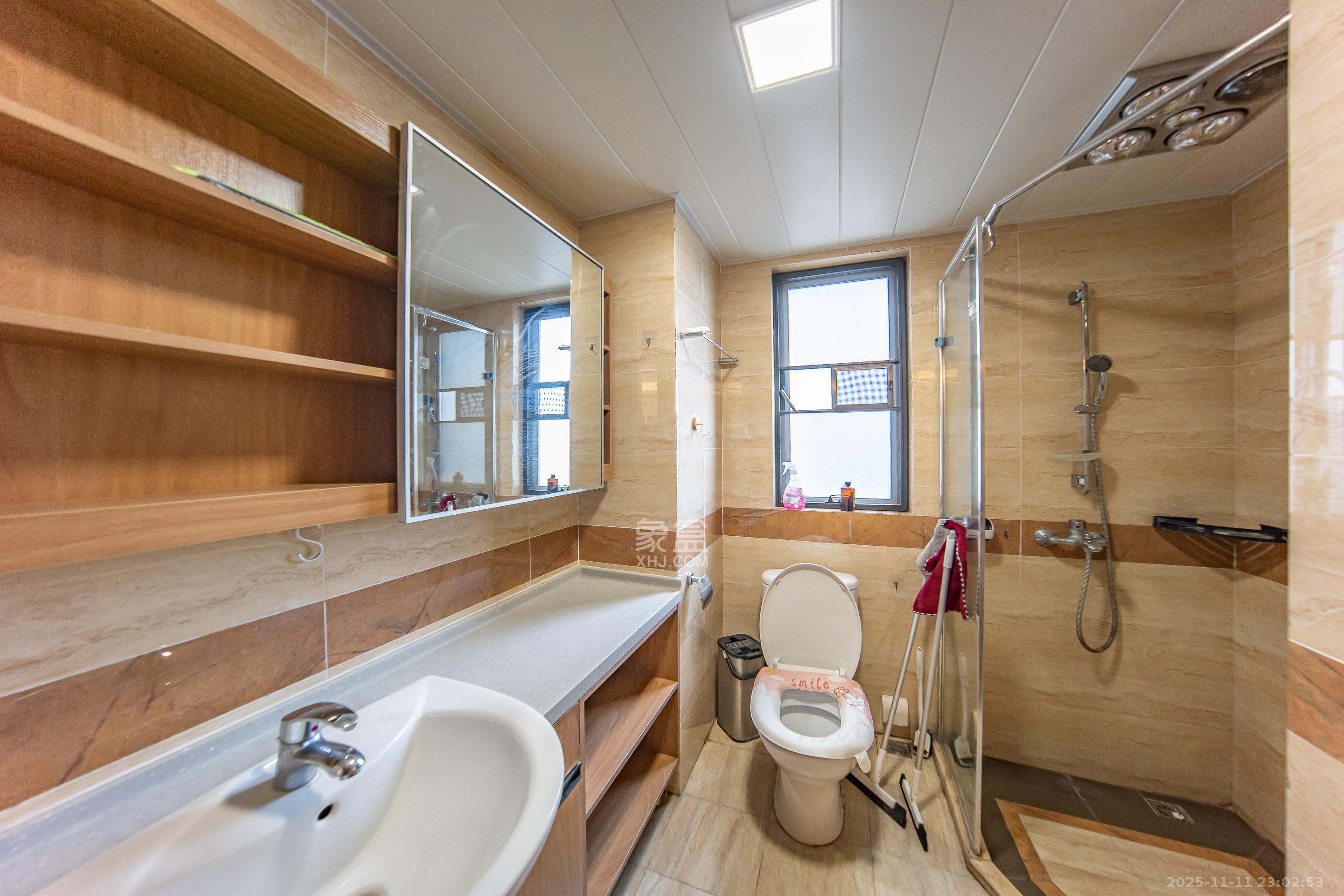 万科白鹭郡  3室2厅1卫    122.8万卫生间