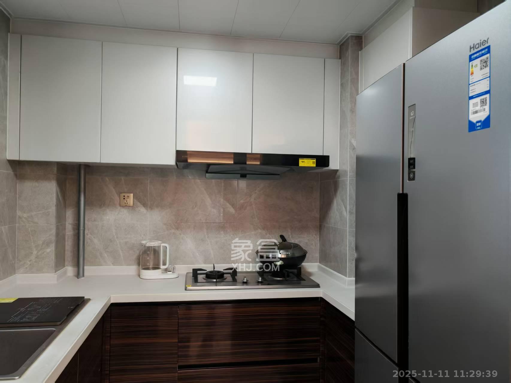 中海阅麓山一期  3室2厅2卫    3000.0元/月小区图