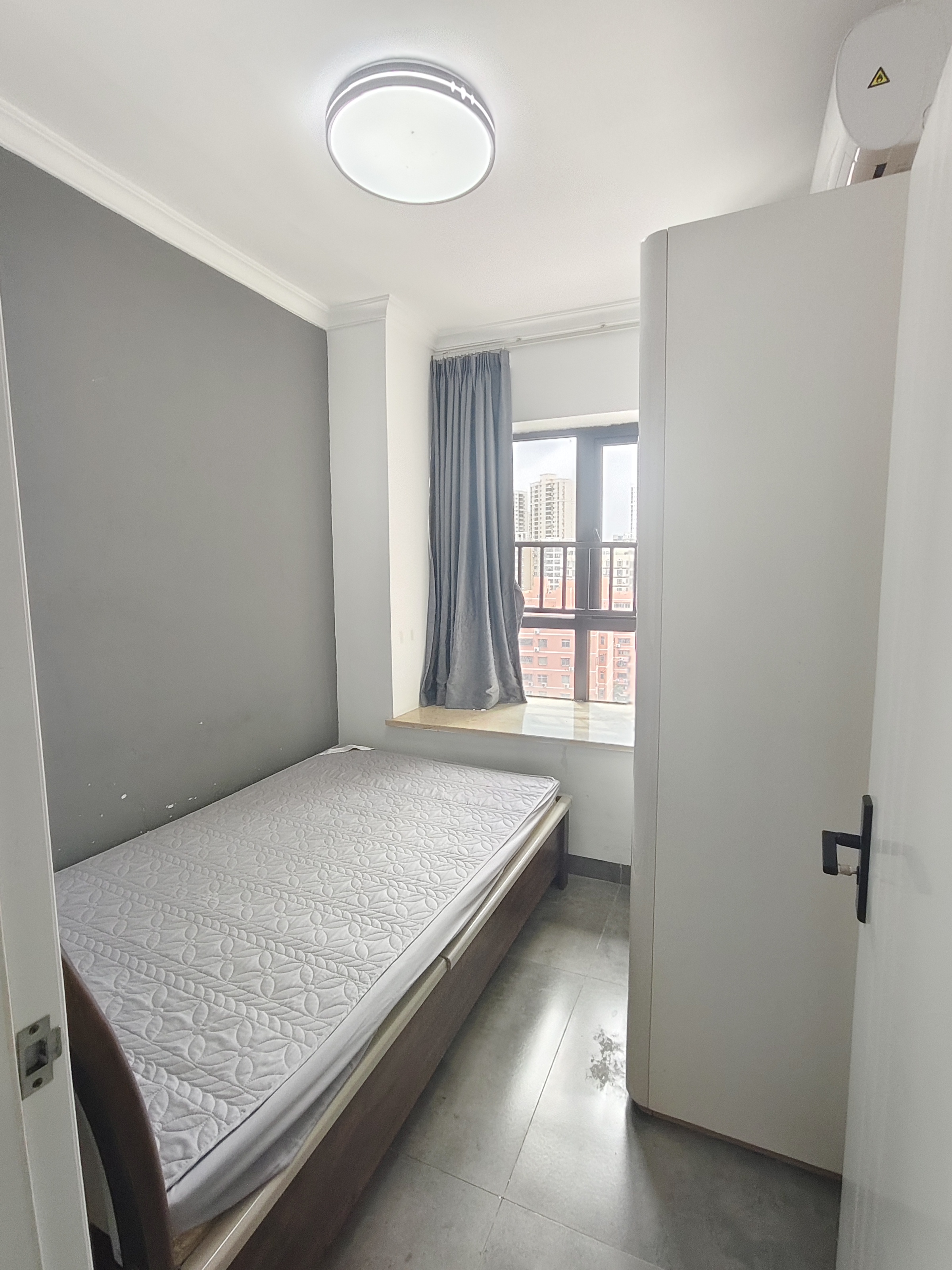 绿地海德公馆 3室2厅1卫 3280.0元/月 绿地海德公馆 3室2厅1卫 3280.0元/月室内图