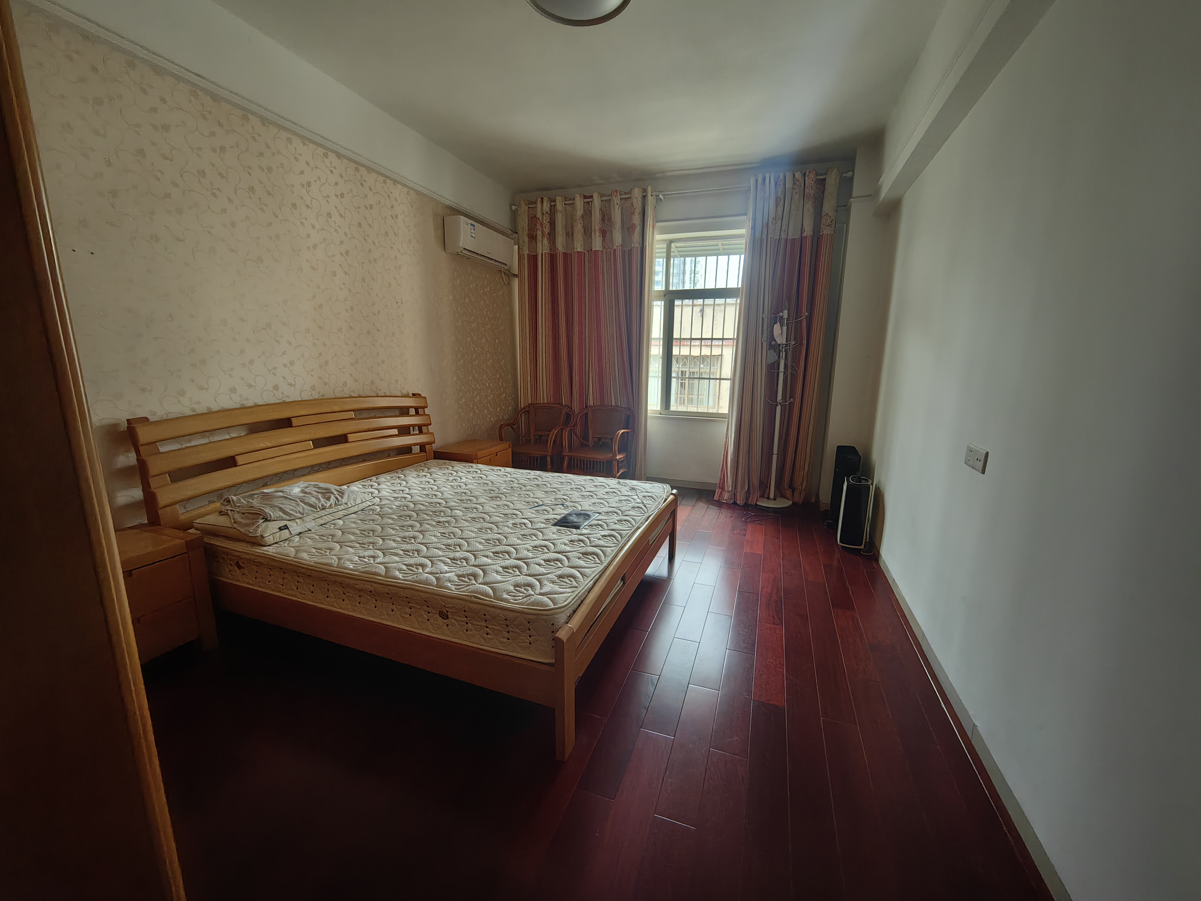 博南苑二期 3室2厅2卫 2800.0元/月 博南苑二期 3室2厅2卫 2800.0元/月室内图