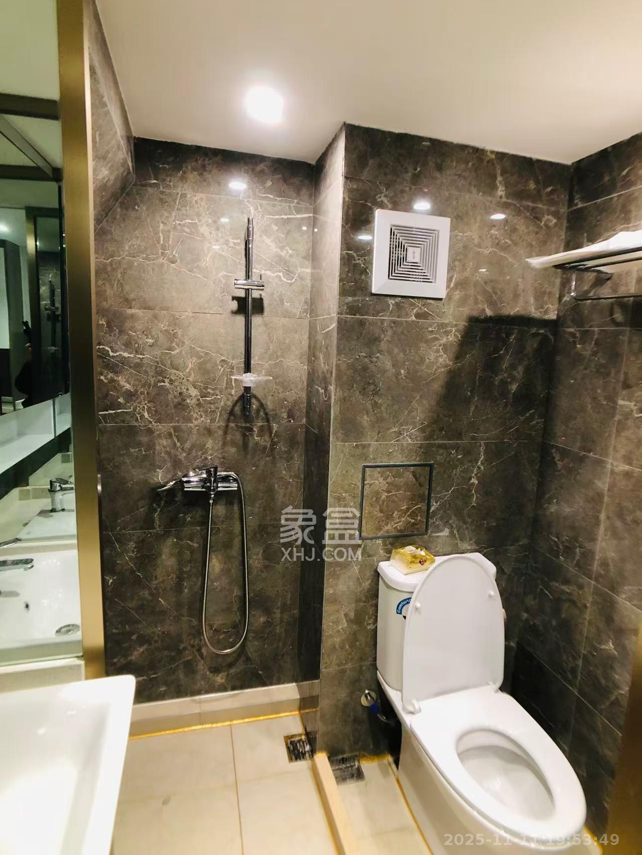 华远海蓝郡  2室2厅1卫    1680.0元/月室内图