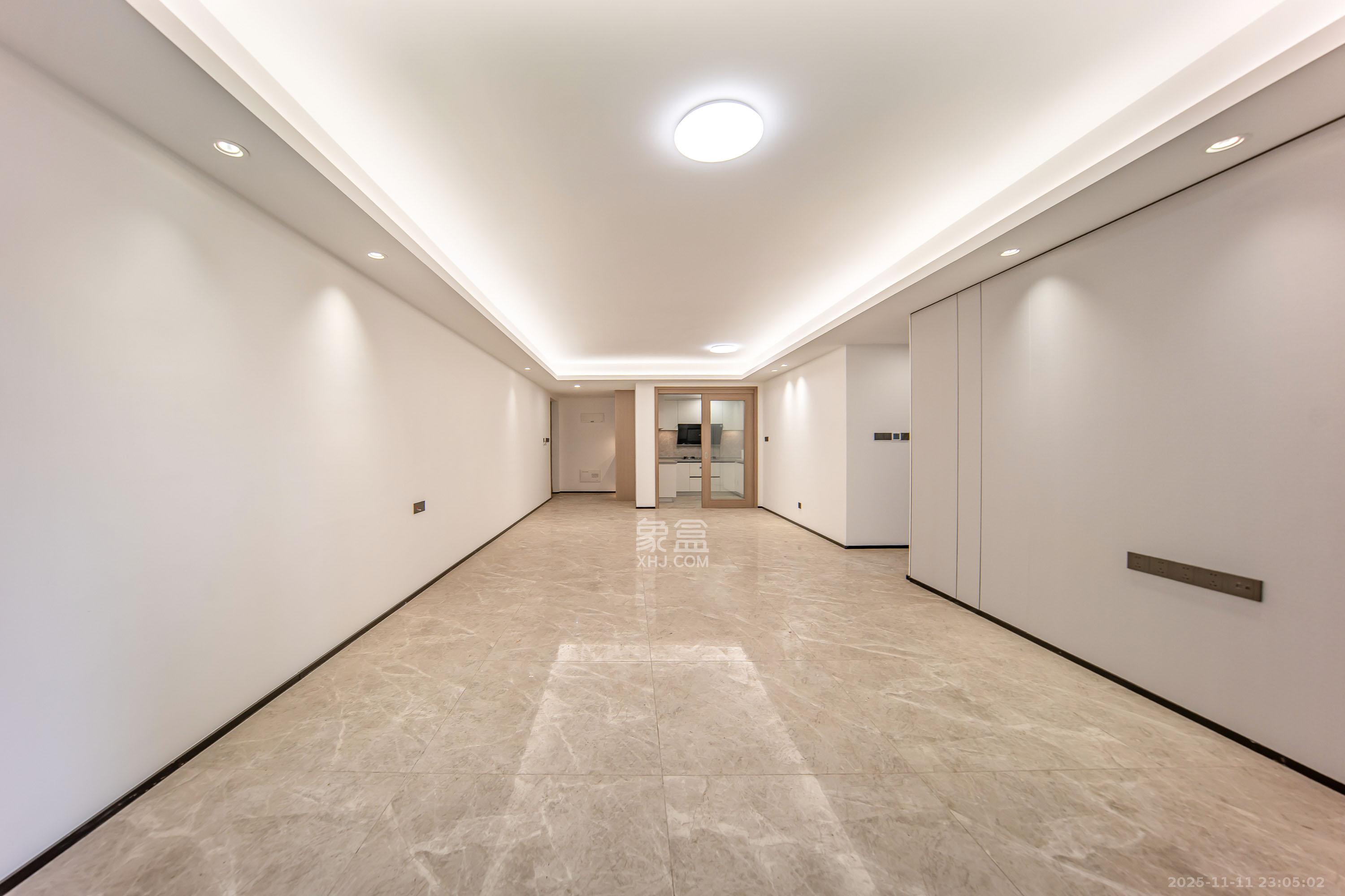 旭辉国宸府 3室2厅2卫 112.0万 旭辉国宸府 3室2厅2卫 112.0万客厅