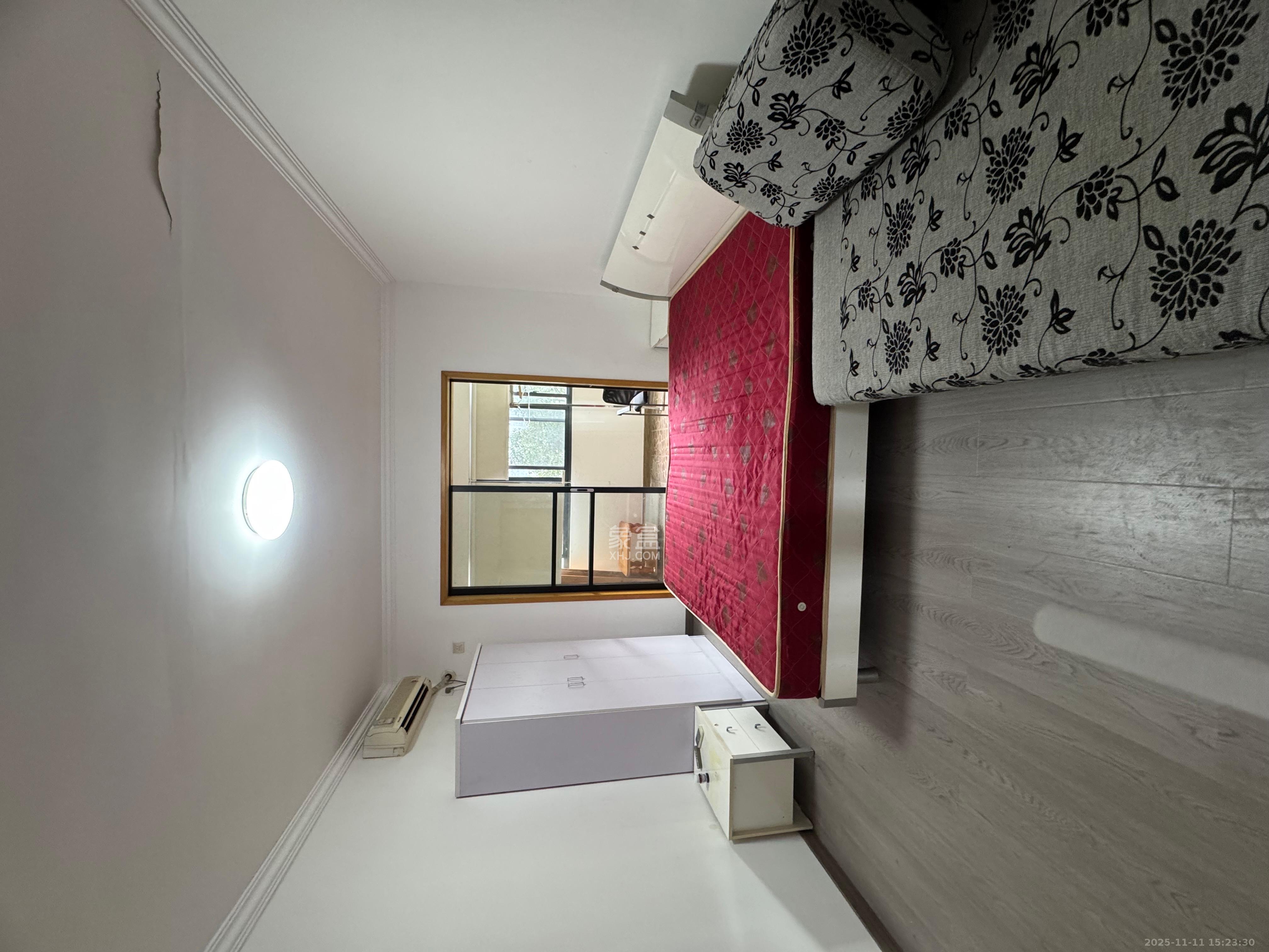 杨铭园  1室1厅1卫    2400.0元/月室内图