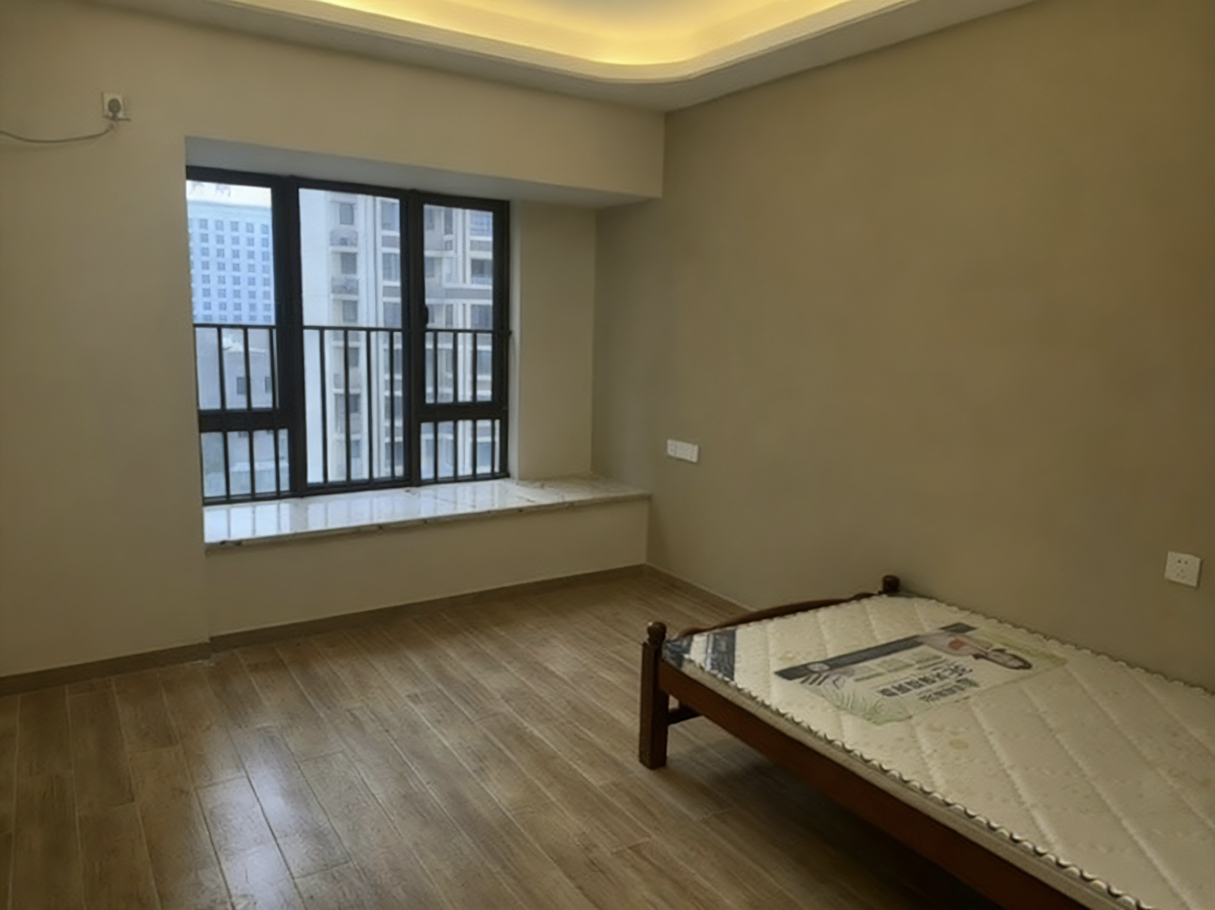 金湖壹号  1室0厅0卫    3500.0元/月室内图