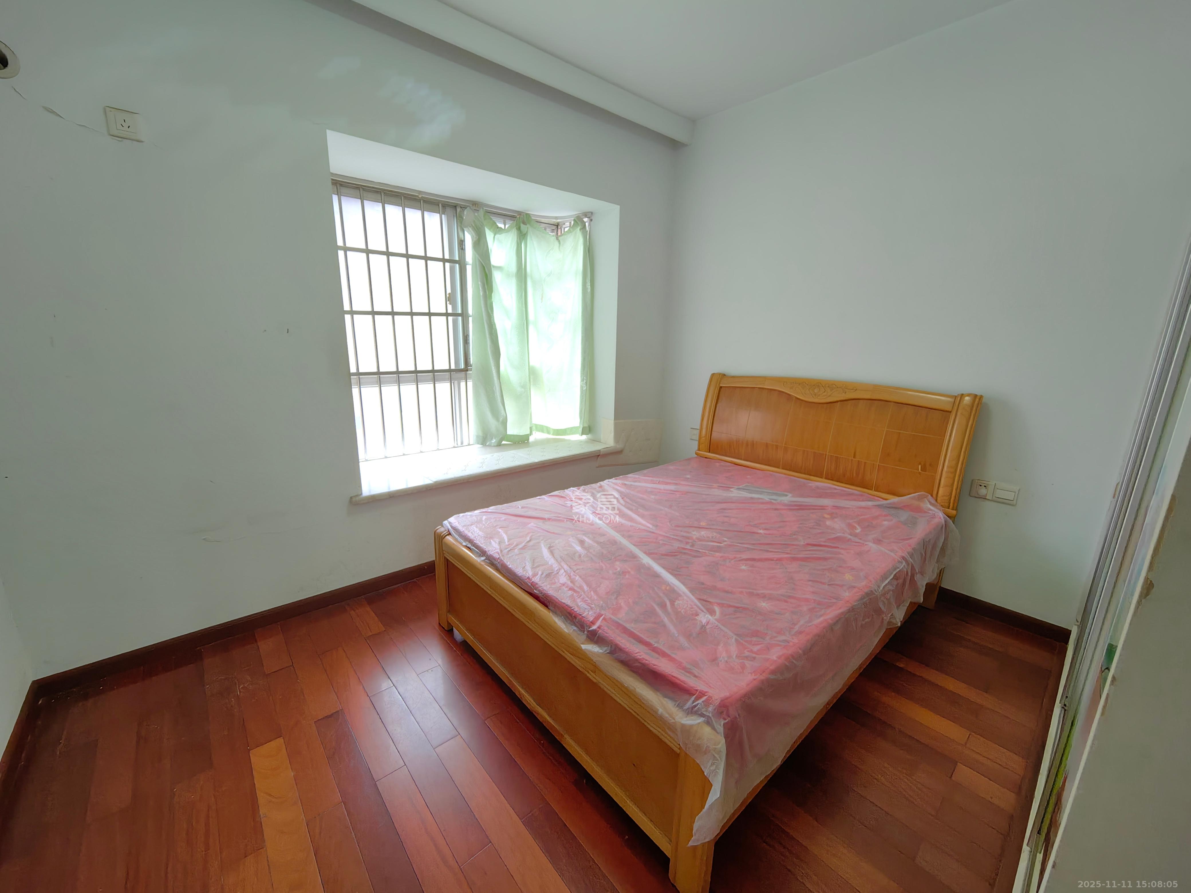 星城雅郡  1室2厅2卫    1500.0元/月室内图