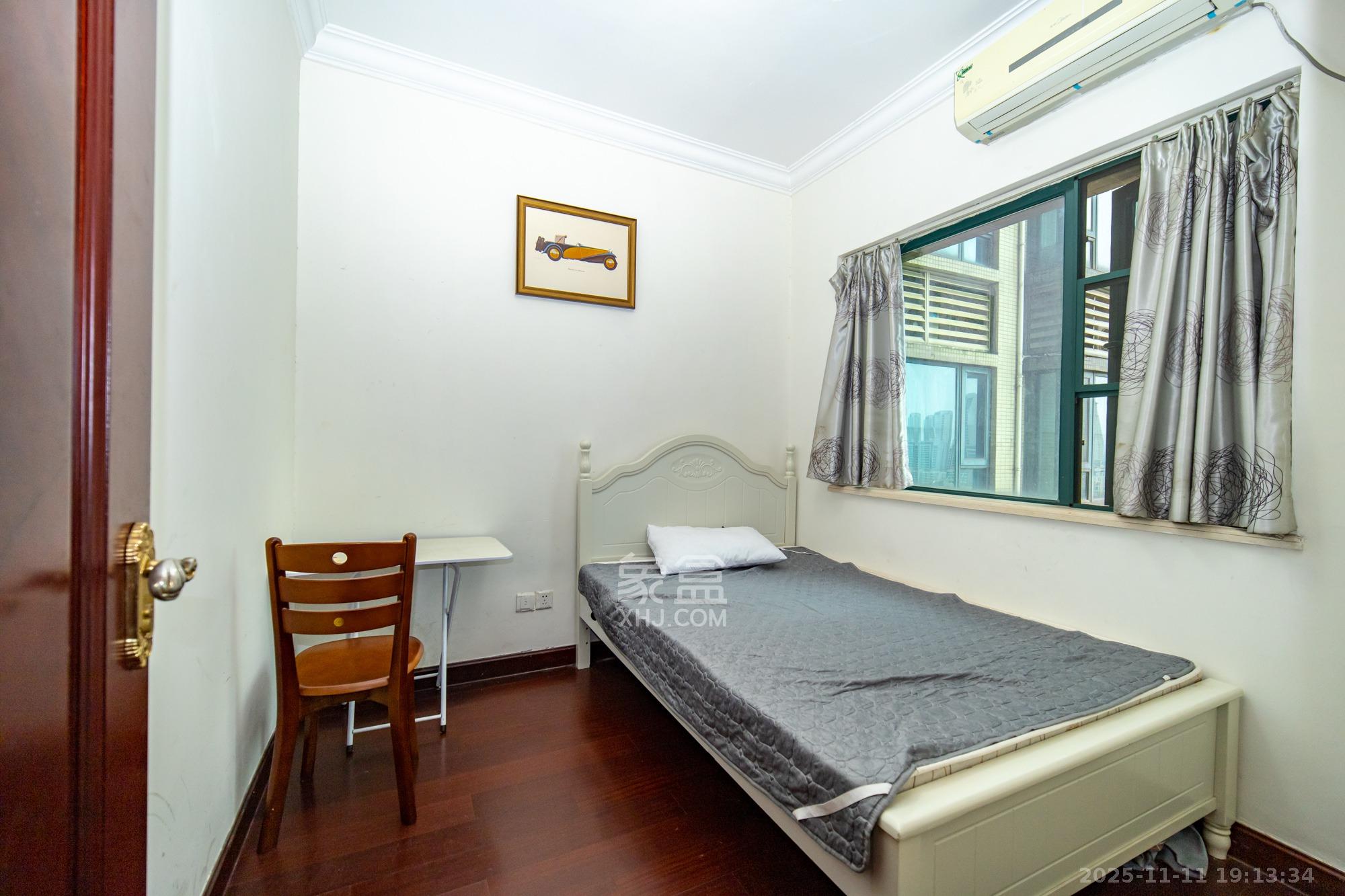 恒大雅苑 3室2厅1卫 76.8万 恒大雅苑 3室2厅1卫 76.8万卧室