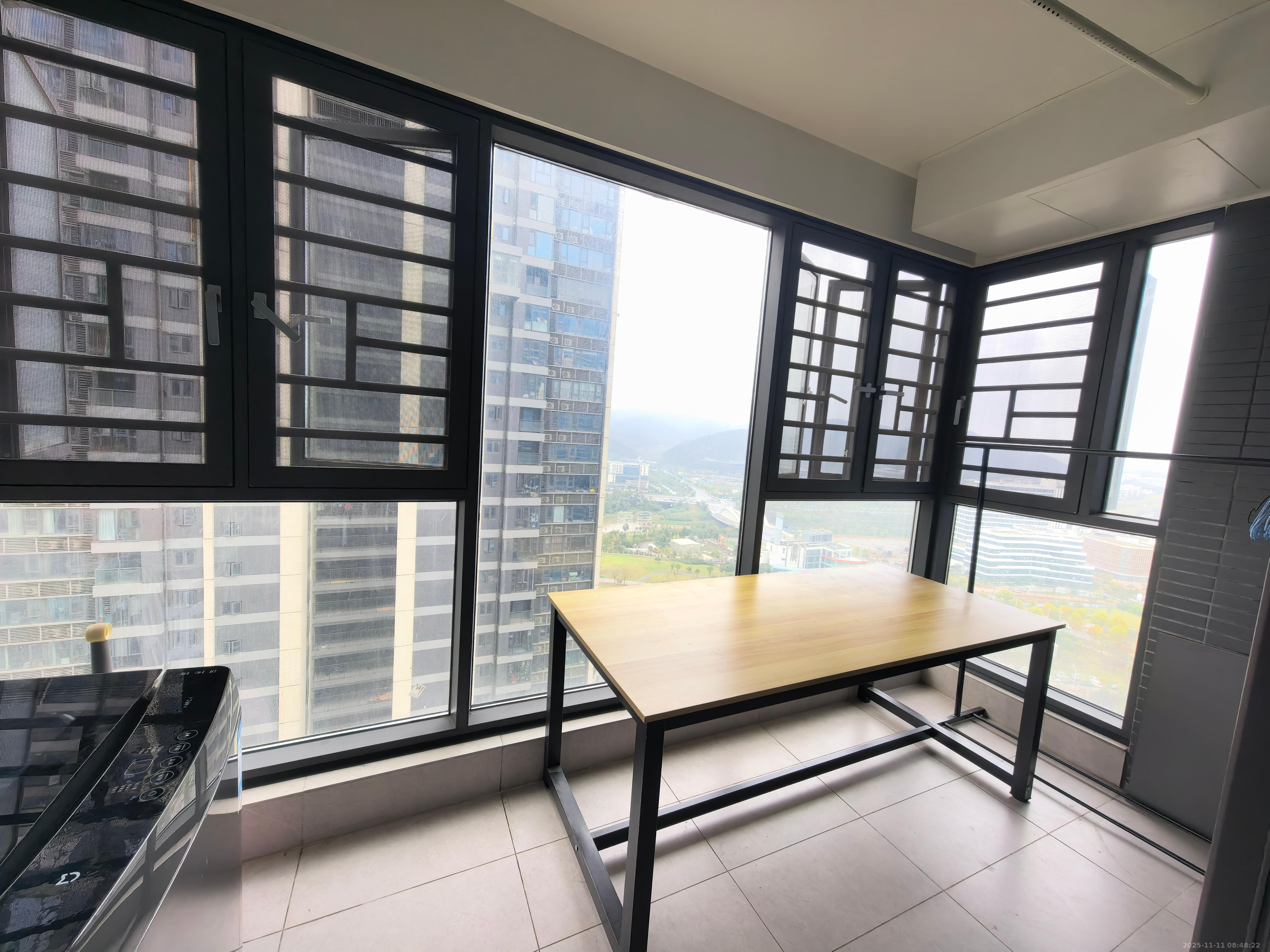 时代梅溪领峰  3室2厅2卫    3200.0元/月室内图