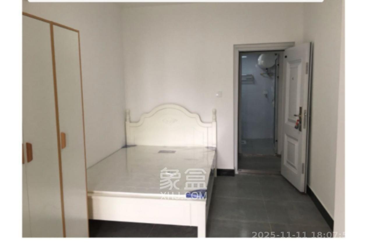 保利麓谷林语C区 1室1厅0卫 900.0元/月 保利麓谷林语C区 1室1厅0卫 900.0元/月室内图