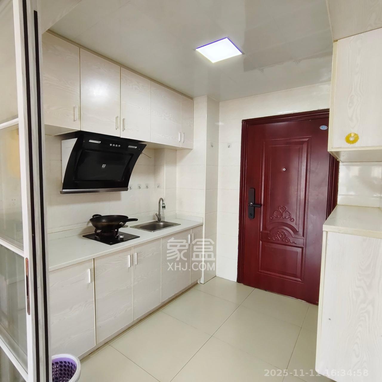 时代星空  1室1厅1卫    1200.0元/月室内图