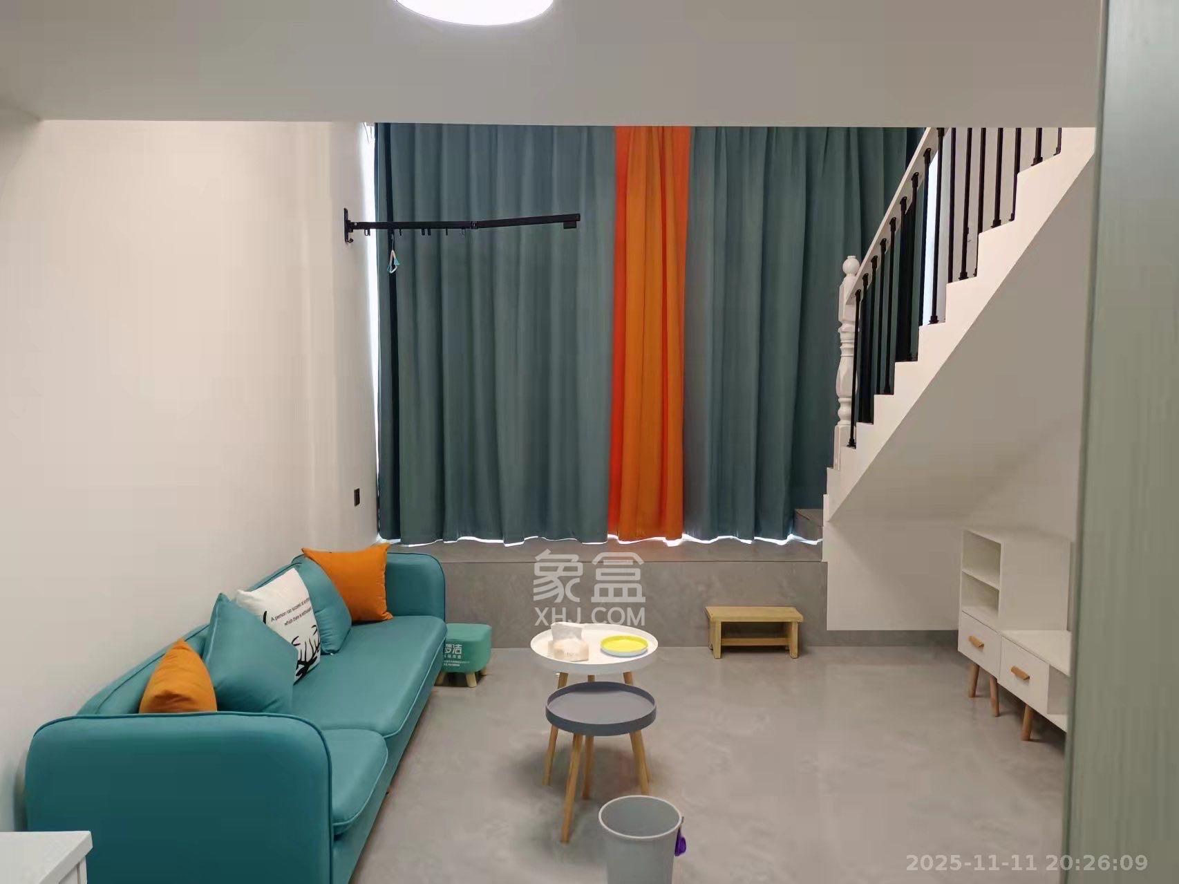 中交广场公寓  1室1厅1卫    2000.0元/月