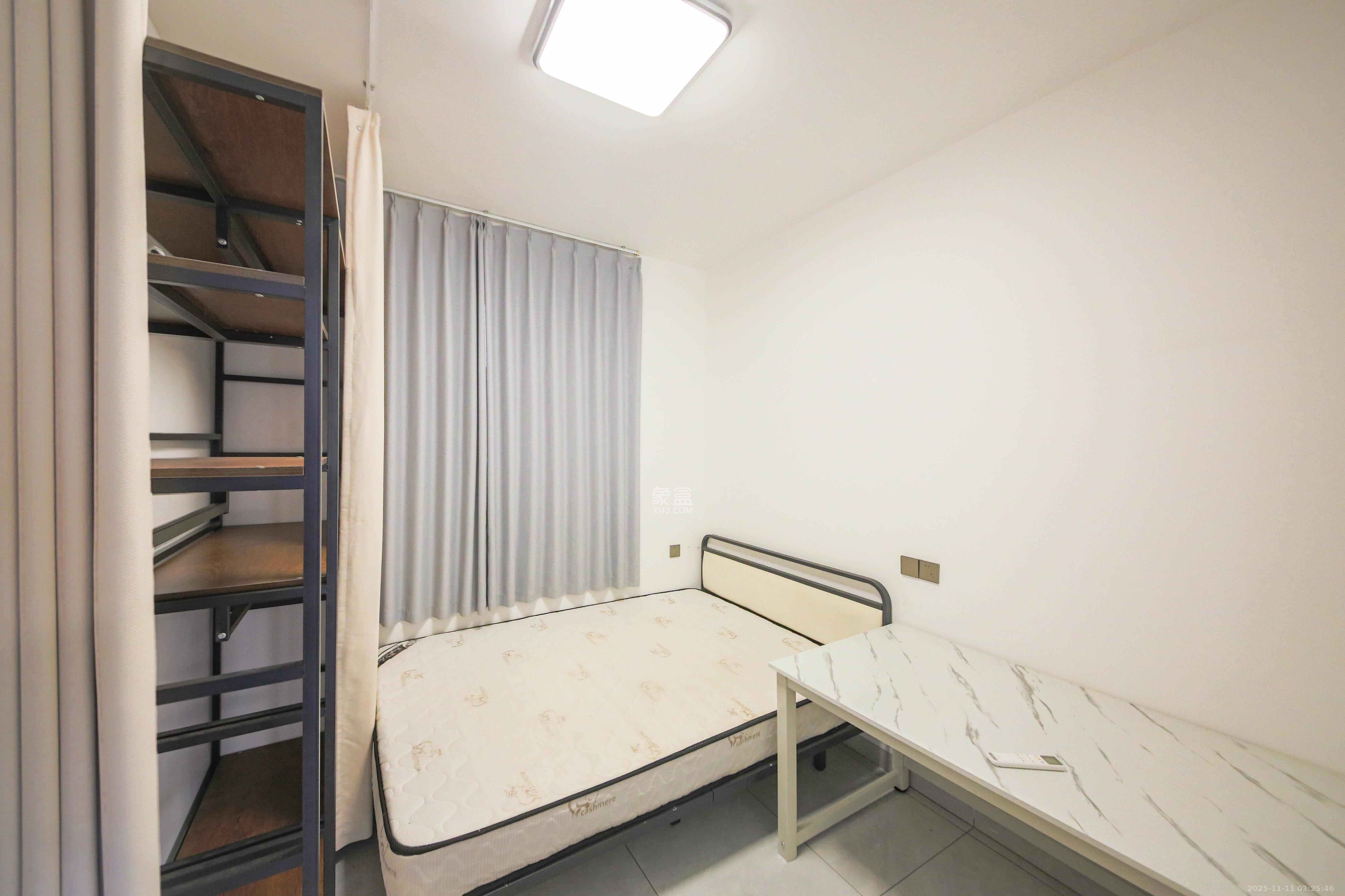 中建钰和城  4室2厅2卫    230.0万卧室