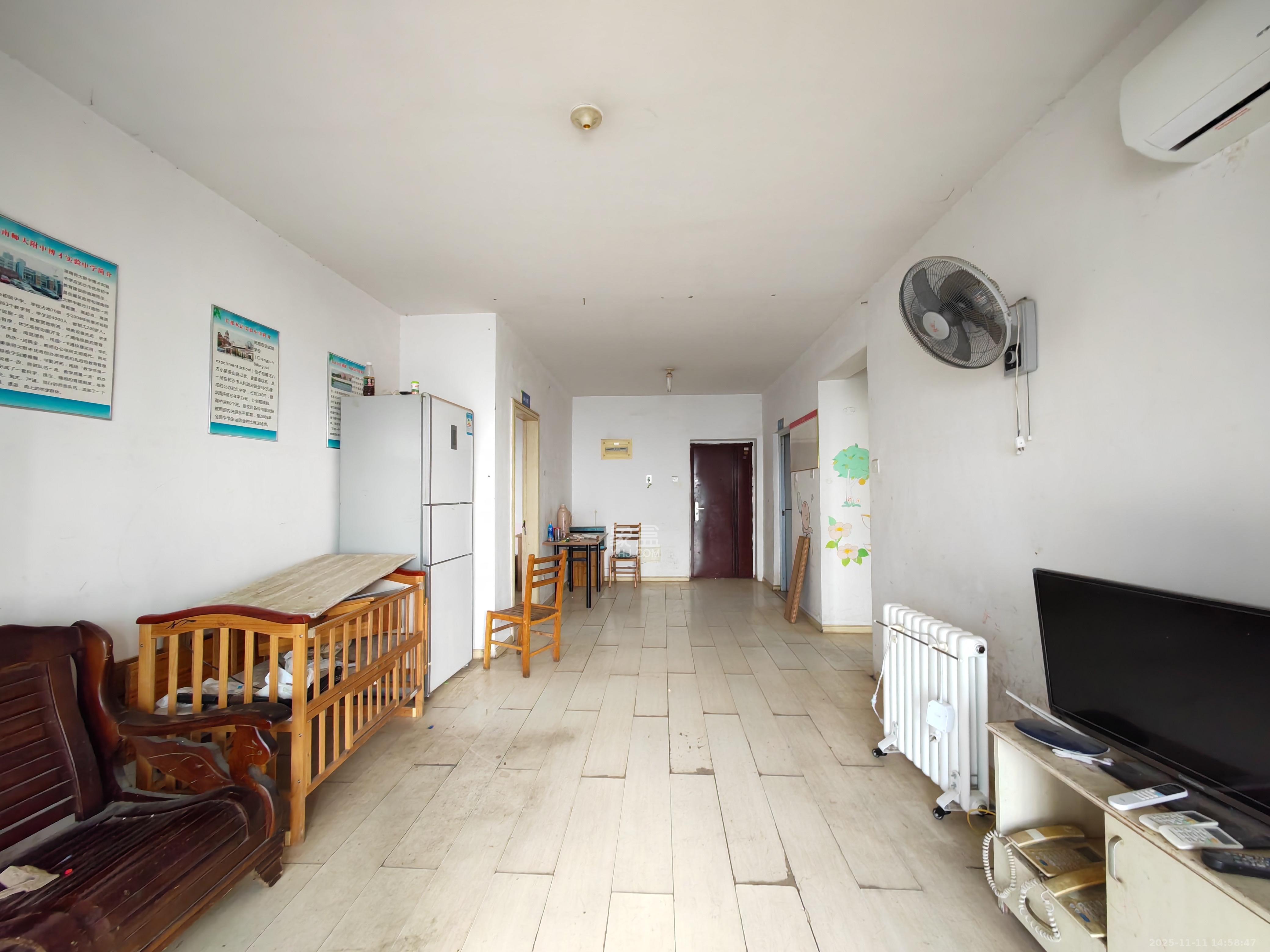 保利麓谷林语F区 2室2厅1卫 1700.0元/月 保利麓谷林语F区 2室2厅1卫 1700.0元/月室内图