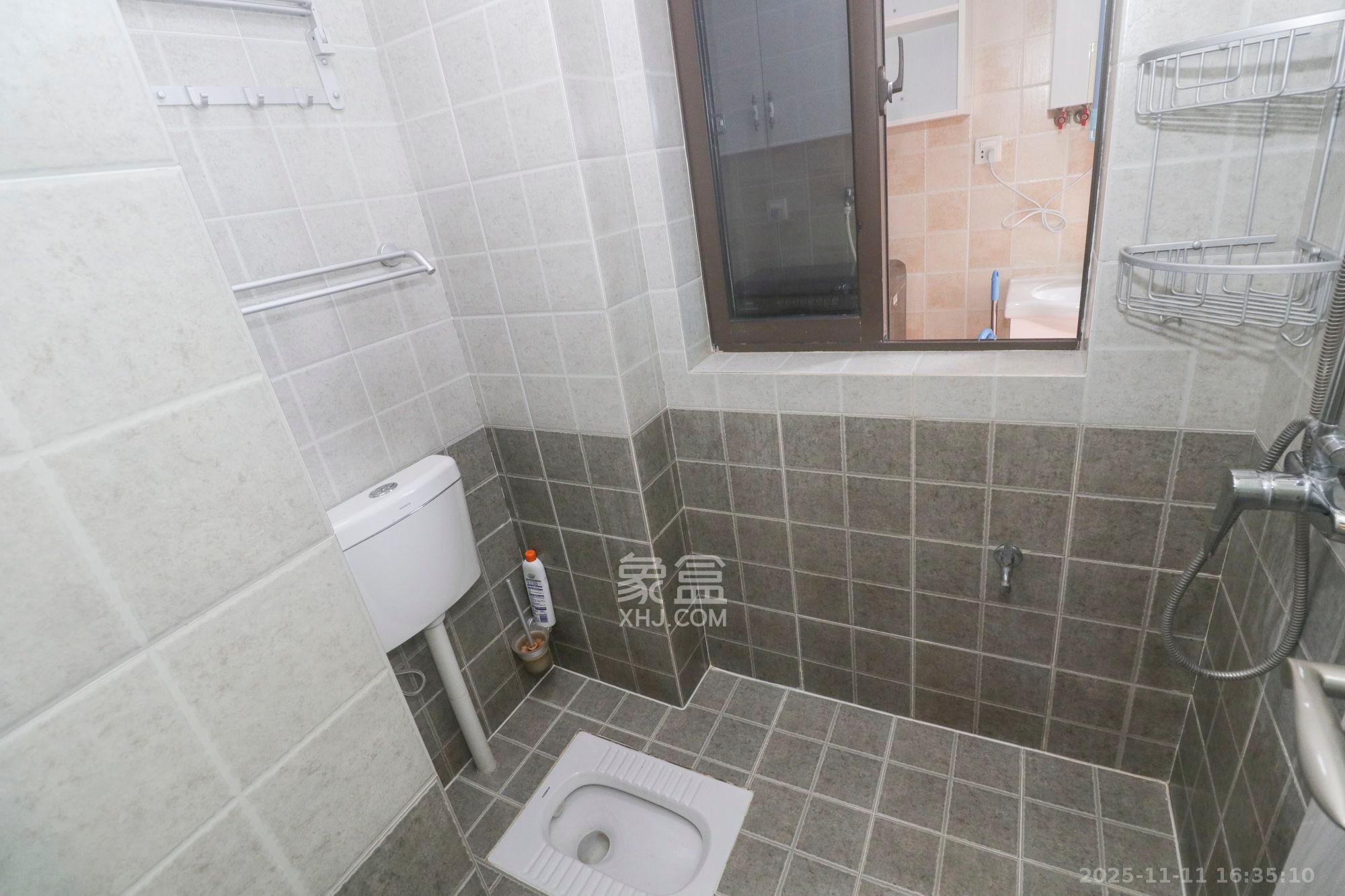 世茂外滩里(世茂铂翠湾三期) 3室2厅1卫 5300.0元/月 世茂外滩里(世茂铂翠湾三期) 3室2厅1卫 5300.0元/月室内图