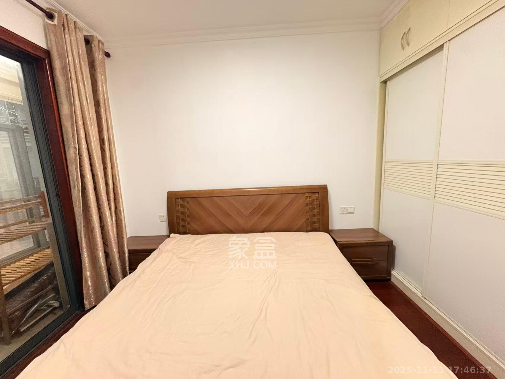 华润凤凰城二期  4室2厅2卫    2680.0元/月室内图