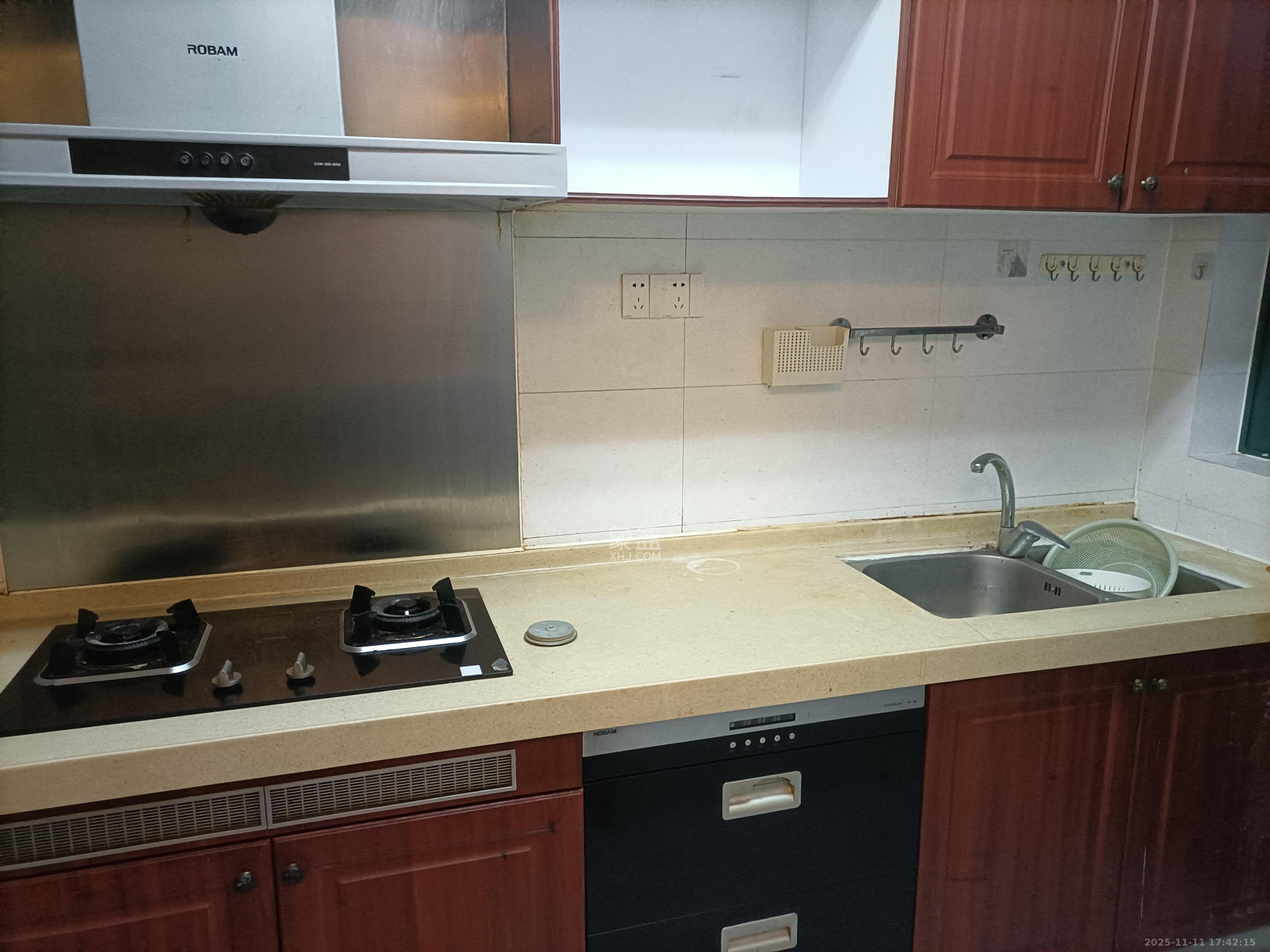 恒大绿洲  2室2厅1卫    2200.0元/月室内图