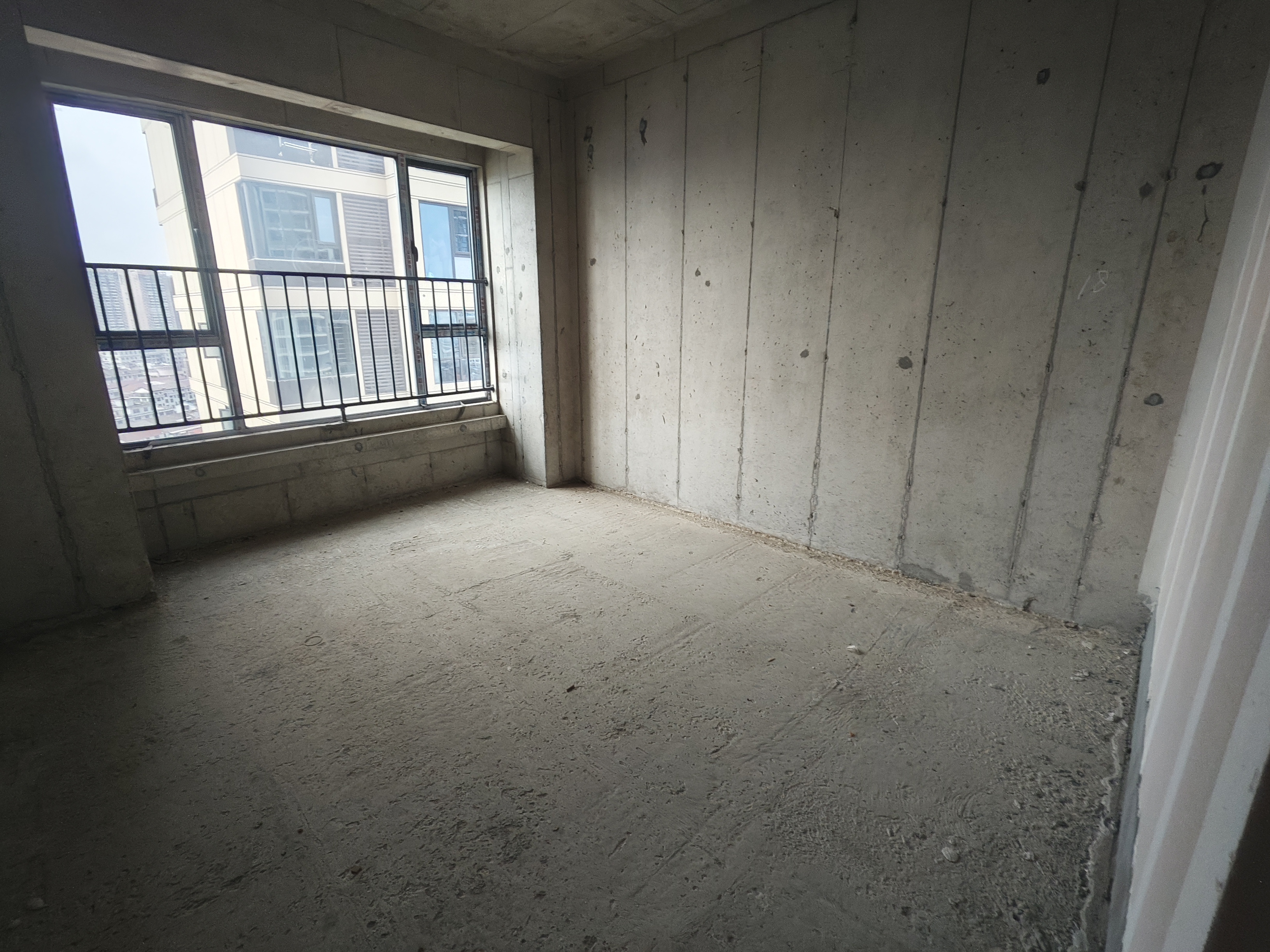 湘中府央玺 1室0厅0卫 86.8万 湘中府央玺 1室0厅0卫 86.8万客厅