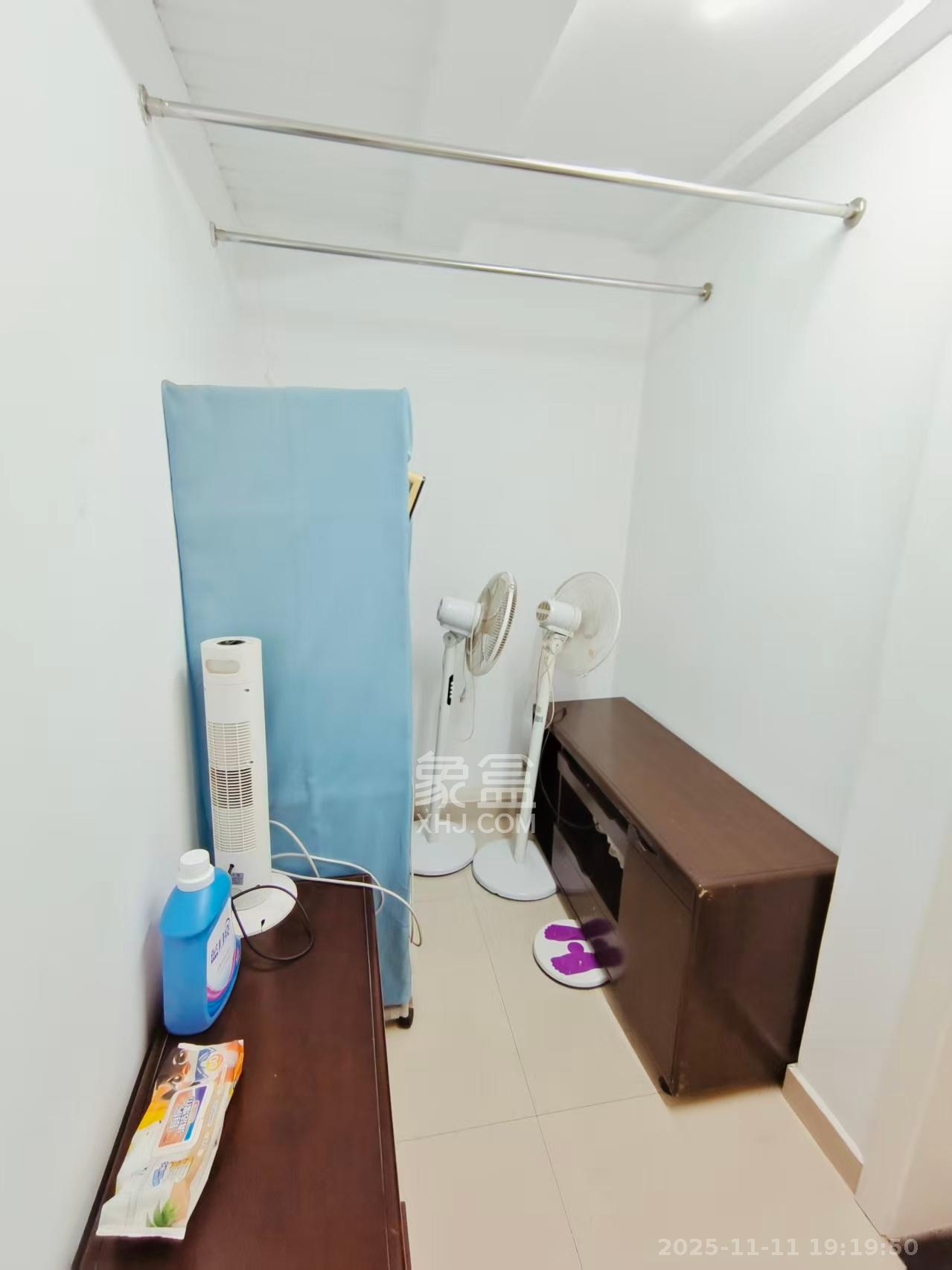 凯乐国际城  2室2厅1卫    2200.0元/月室内图