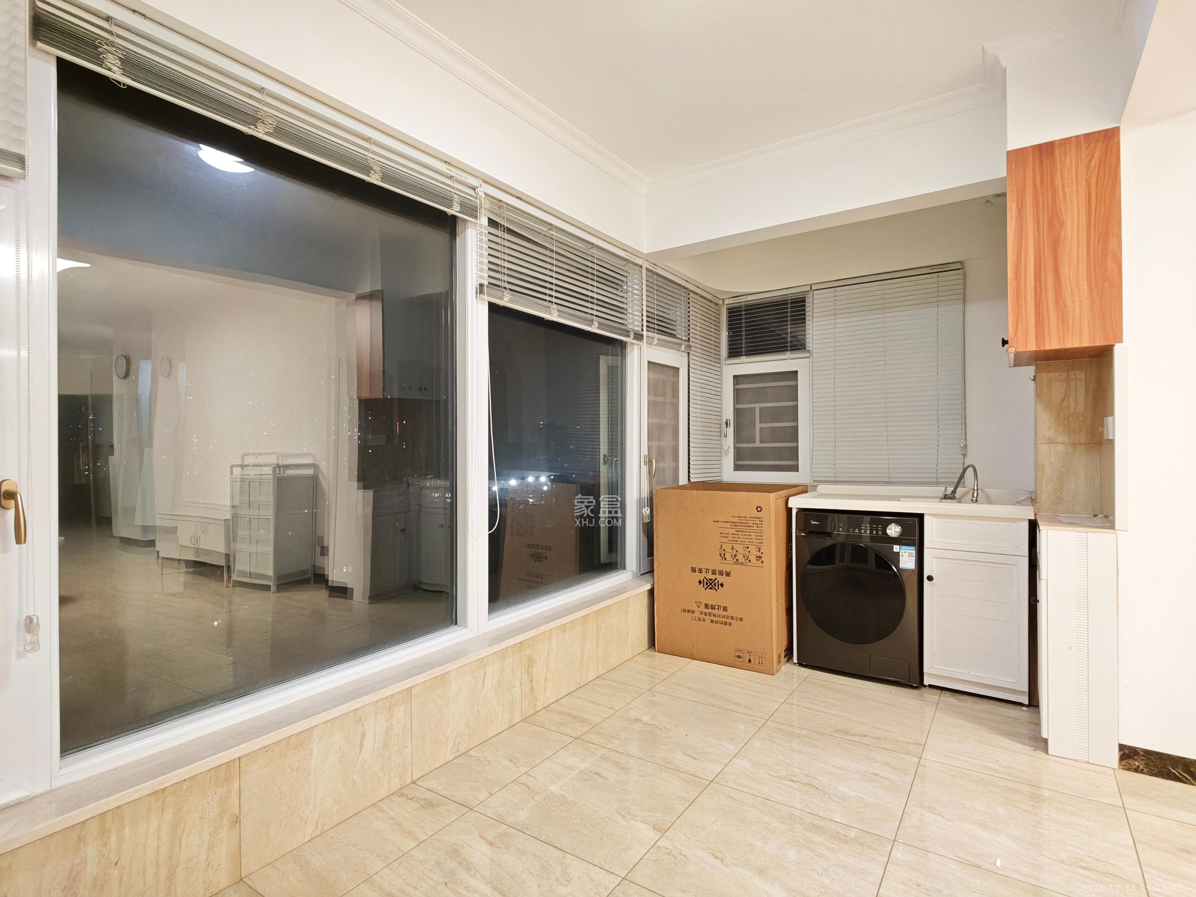 五矿万境水岸五期(五矿万境水岸文苑) 2室2厅1卫 2400.0元/月 五矿万境水岸五期(五矿万境水岸文苑) 2室2厅1卫 2400.0元/月室内图