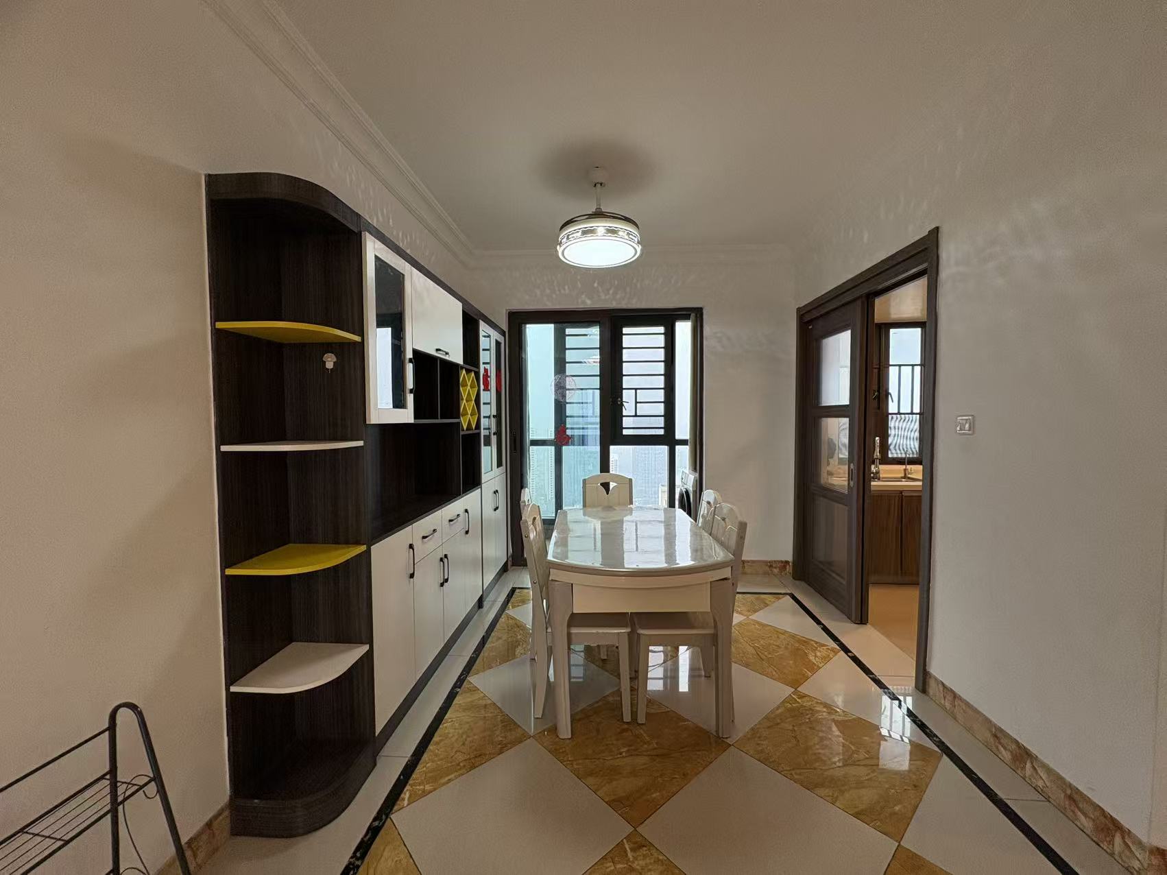 天元区碧桂园 4室2厅2卫 78.8万 天元区碧桂园 4室2厅2卫 78.8万室内图