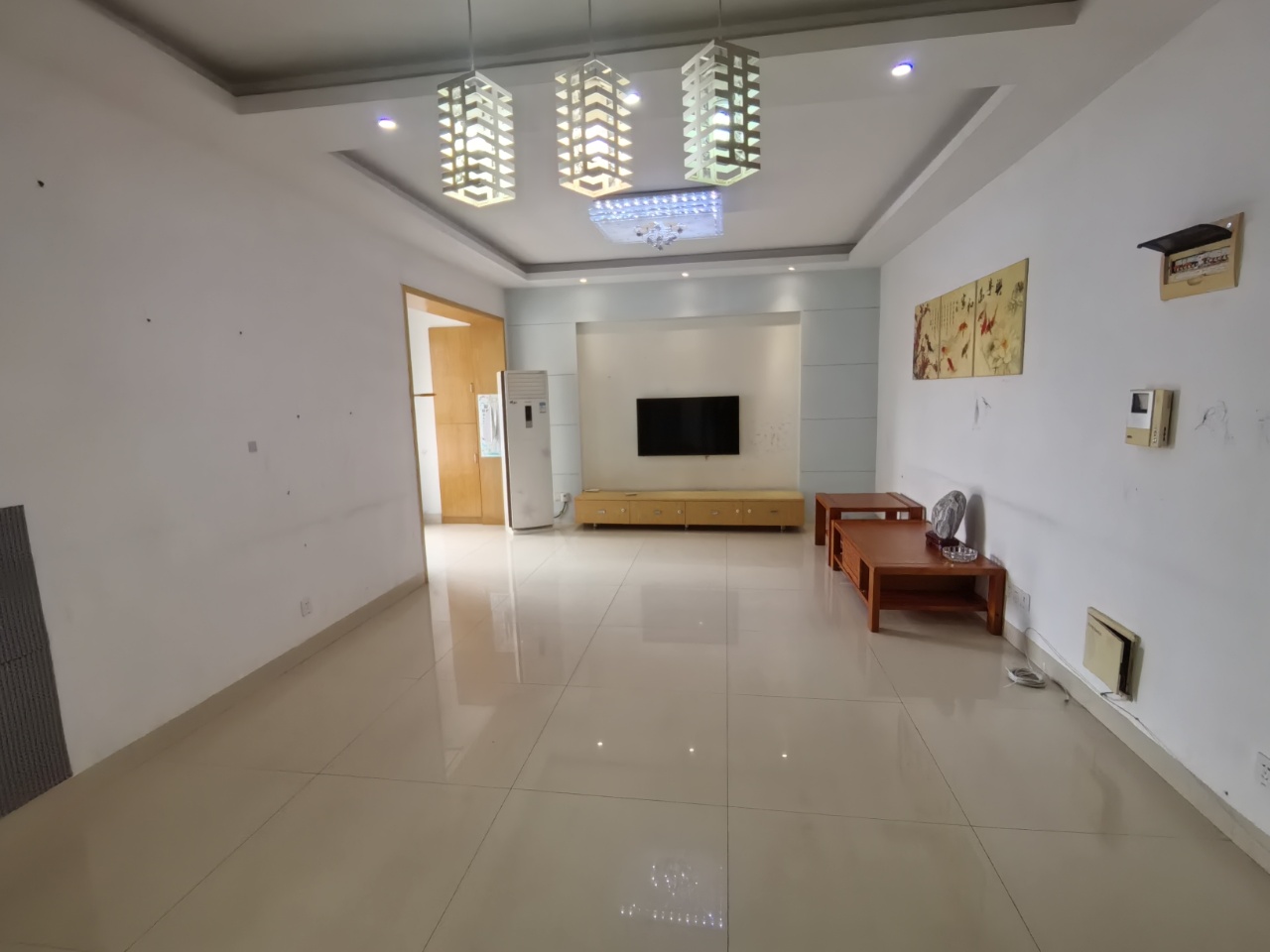 金色荷塘  2室2厅1卫    31.8万