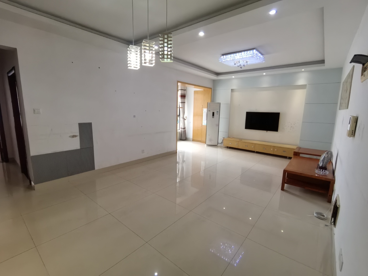 金色荷塘  2室2厅1卫    31.8万室内图