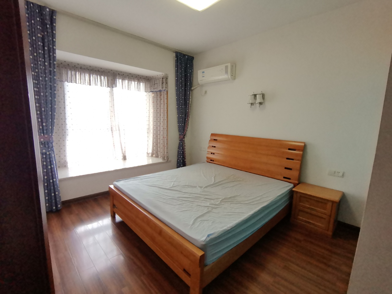 金色荷塘  2室2厅1卫    31.8万室内图