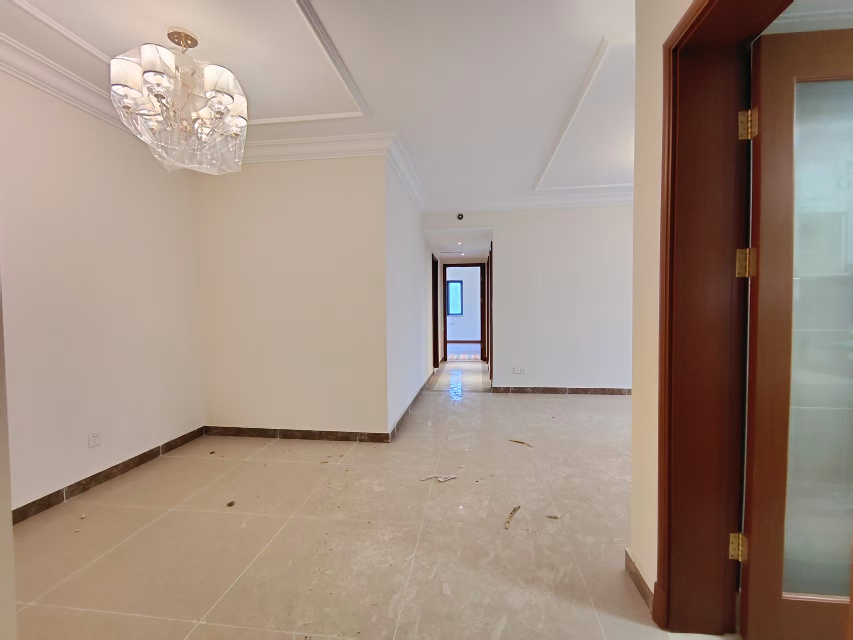 恒大华府  3室2厅2卫    68.0万室内图