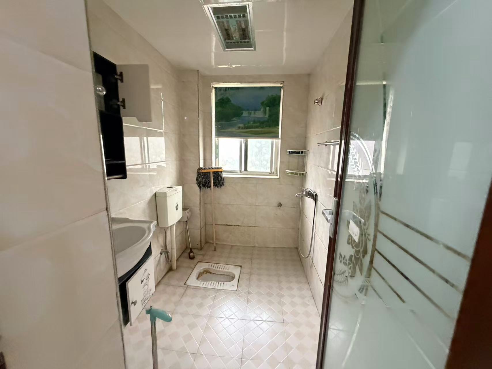 安泰小区  3室2厅2卫    39.0万室内图