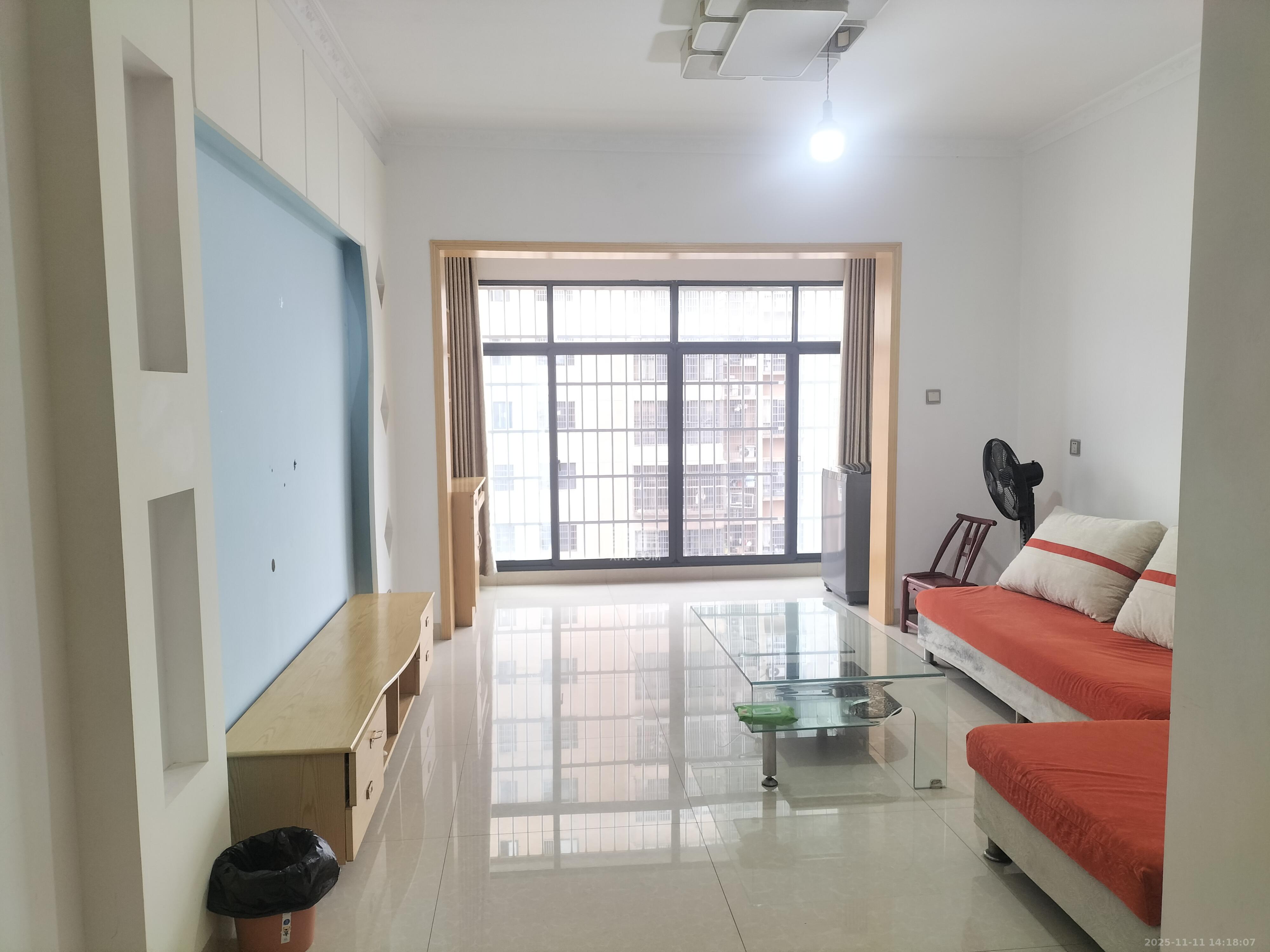 家兴苑  2室2厅1卫    2000.0元/月室内图