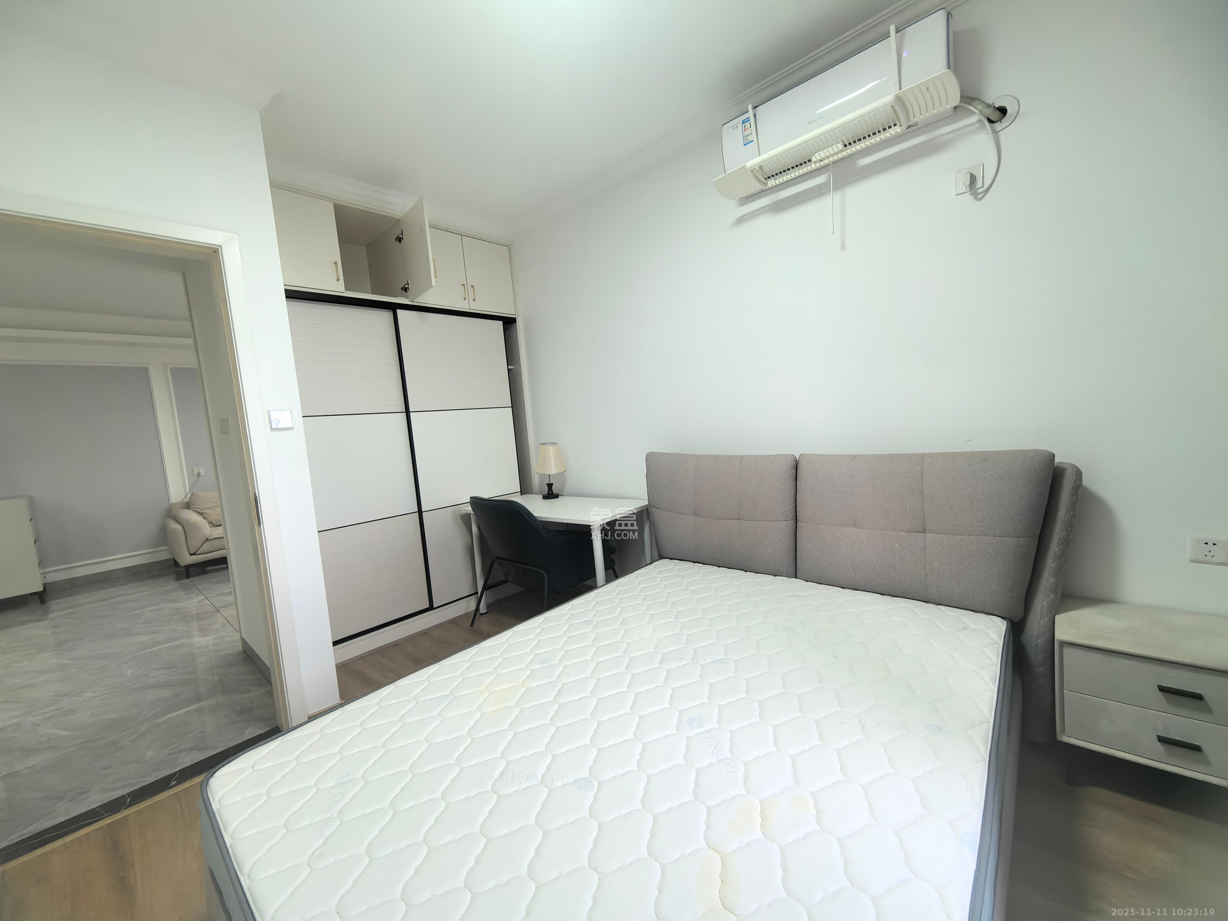 天健城  3室2厅1卫    3700.0元/月室内图