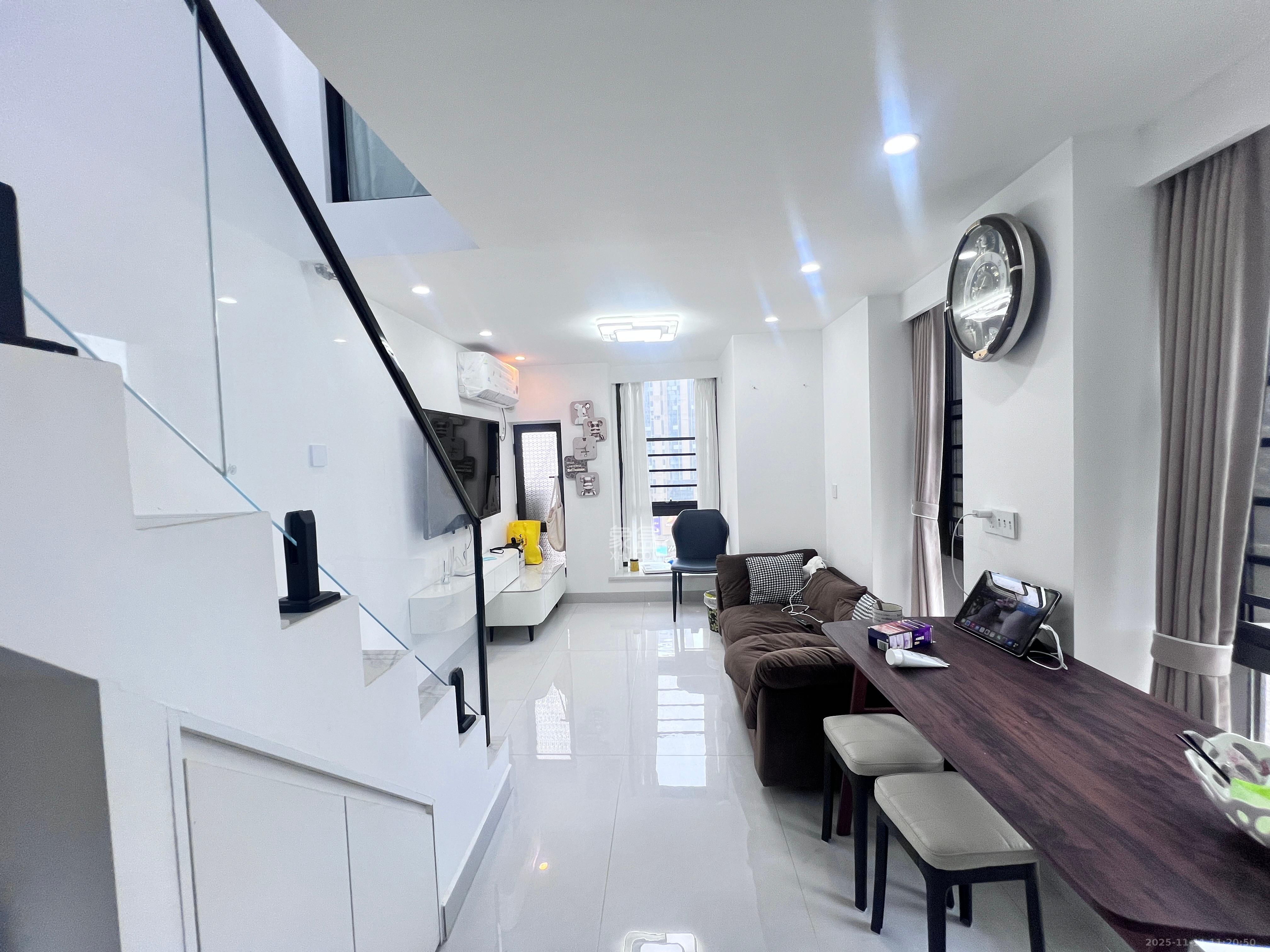 珠江花城好世界  1室1厅1卫    2300.0元/月室内图