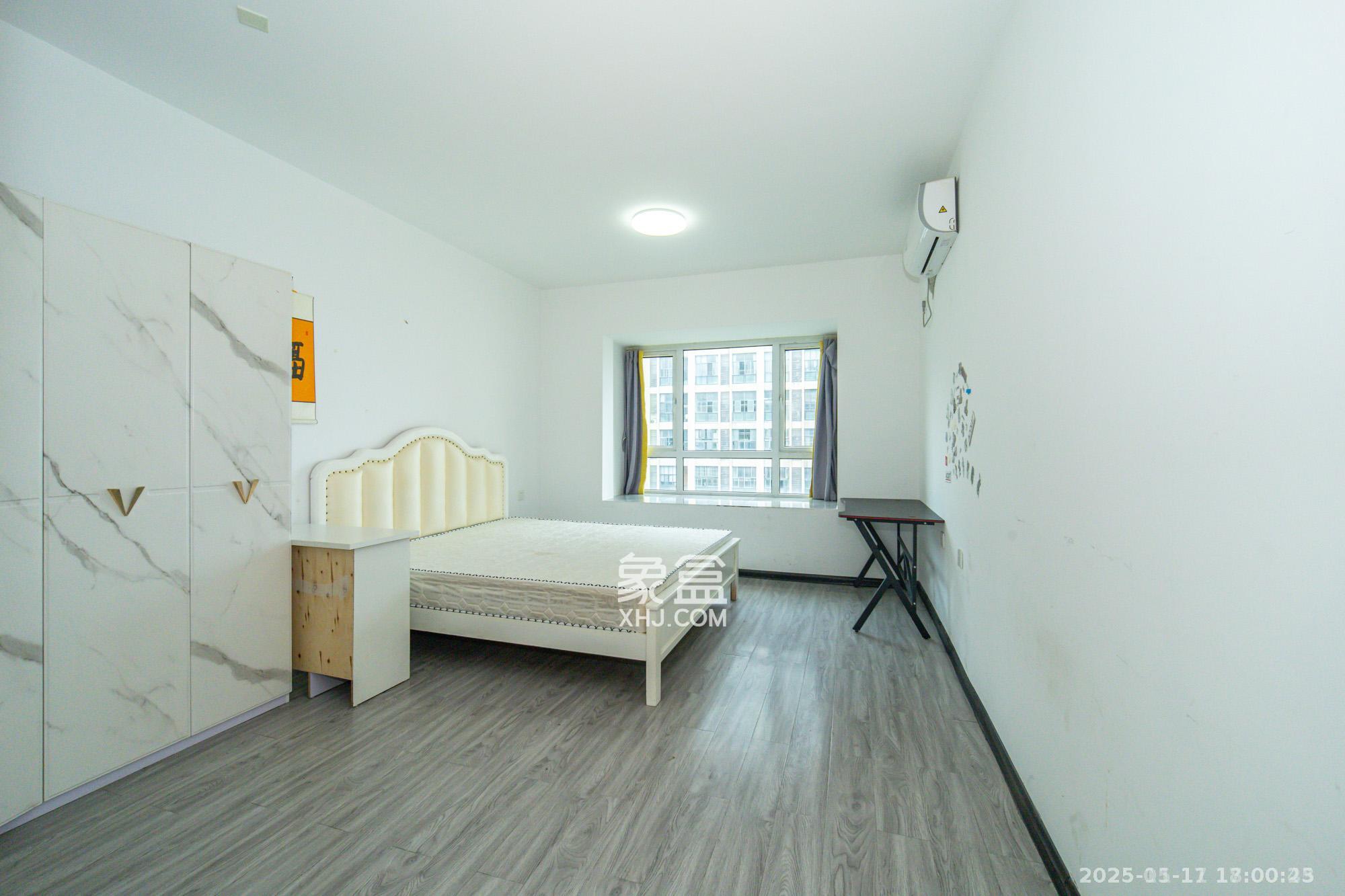 金科时代中心  3室2厅2卫    2700.0元/月室内图