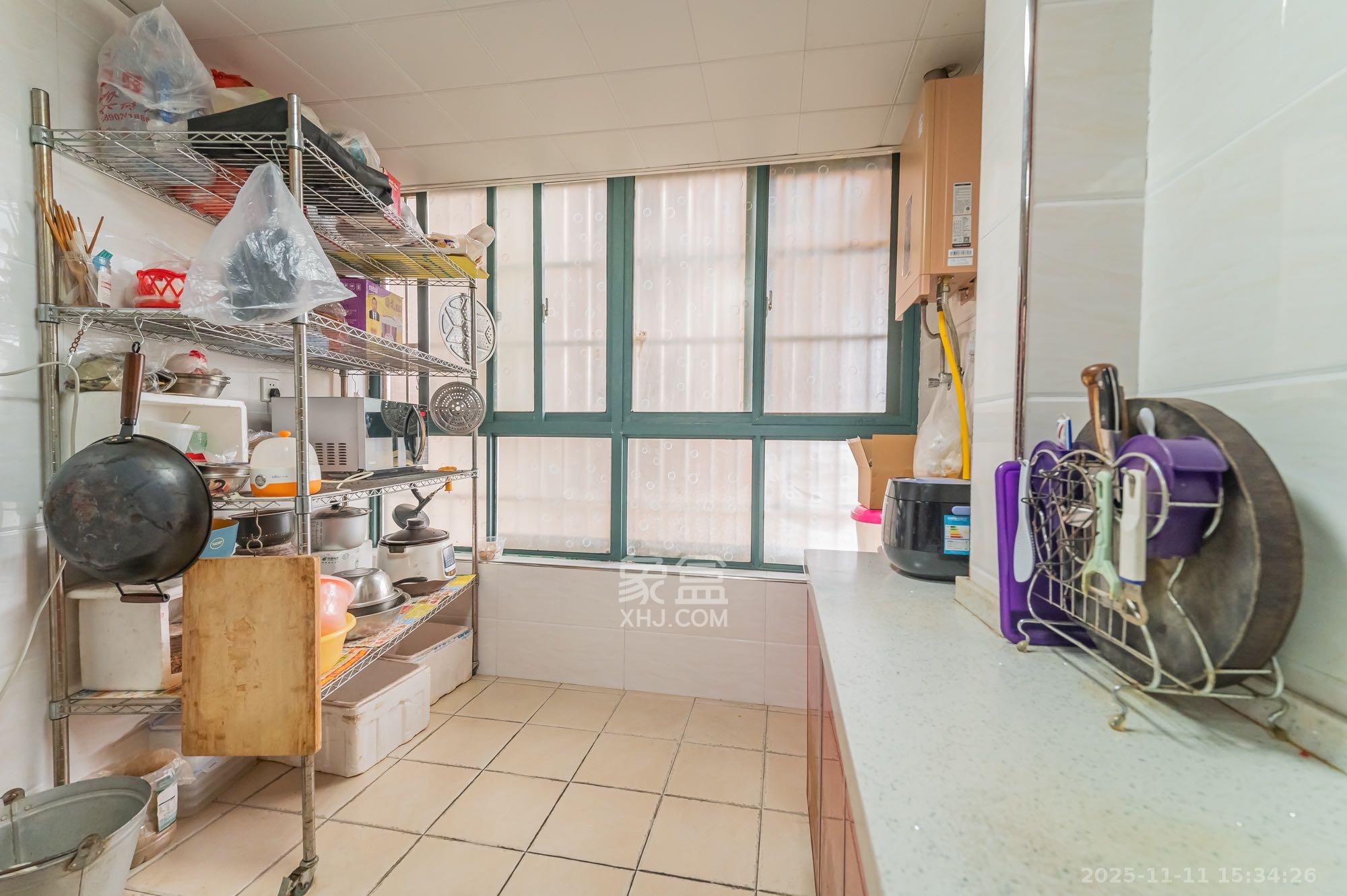 筑梦佳园  4室2厅2卫    2000.0元/月室内图