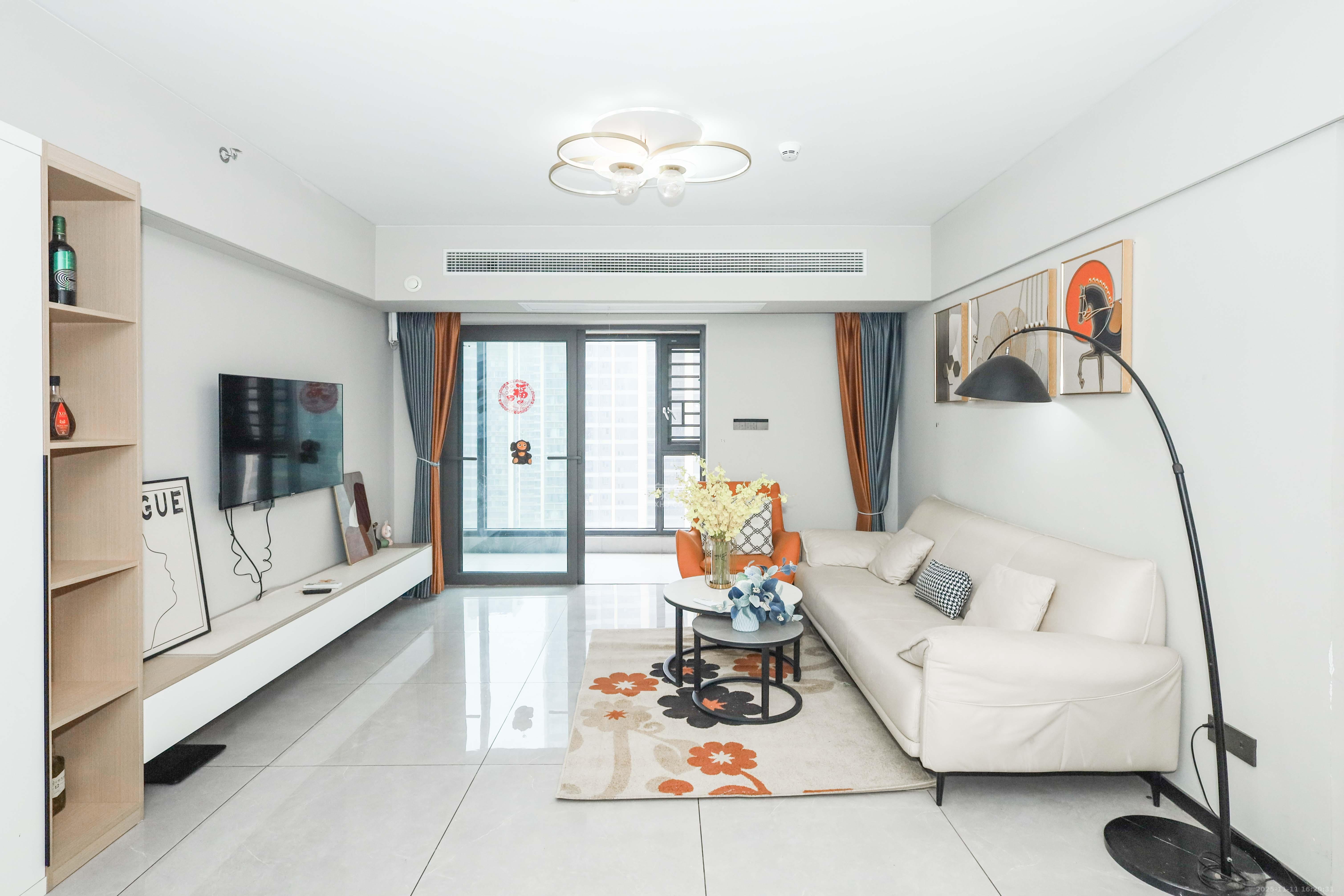 时代梅溪领峰 4室2厅2卫 168.0万 时代梅溪领峰 4室2厅2卫 168.0万客厅