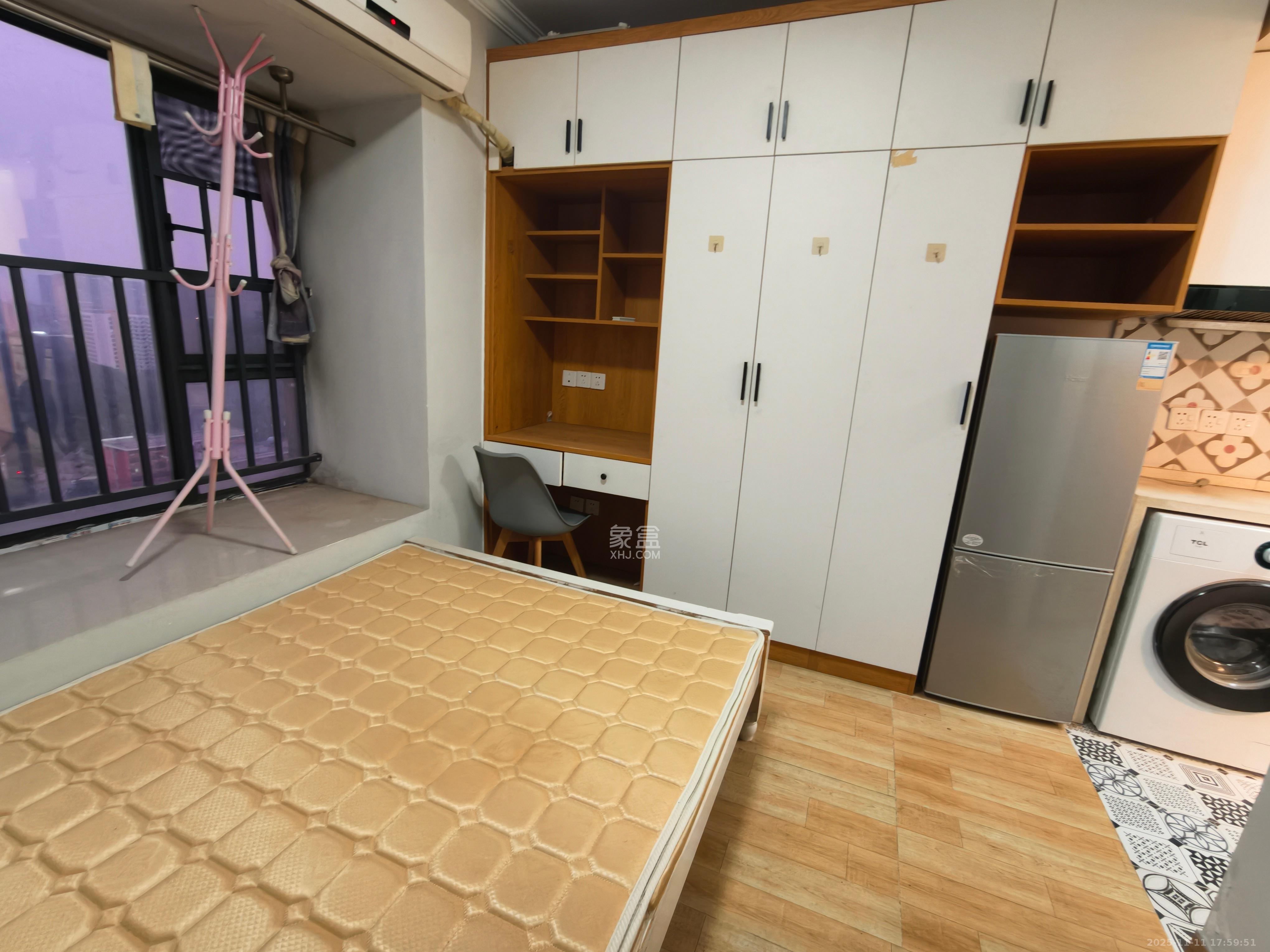 好莱城（弘德西街）  1室1厅1卫    1200.0元/月室内图