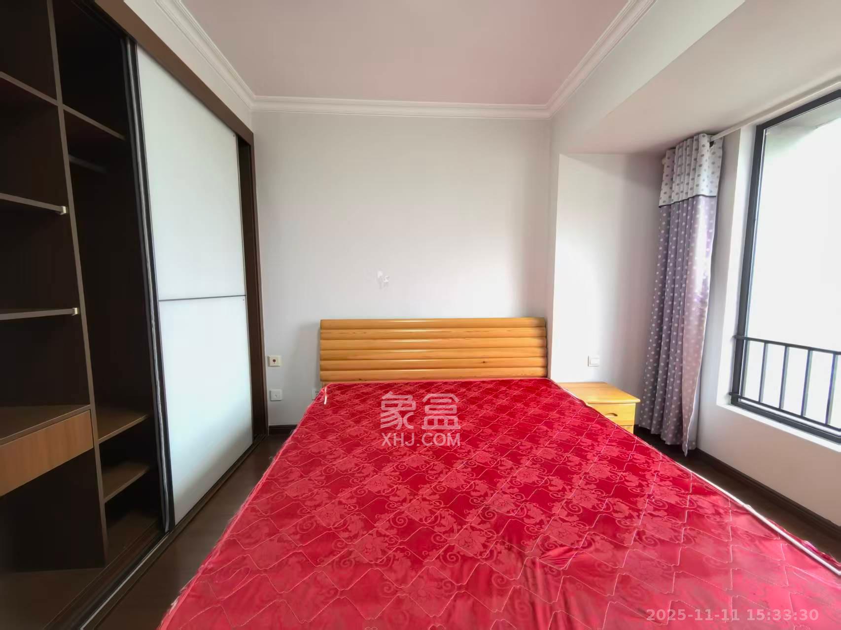 万科城 2室2厅1卫 2200.0元/月 万科城 2室2厅1卫 2200.0元/月室内图