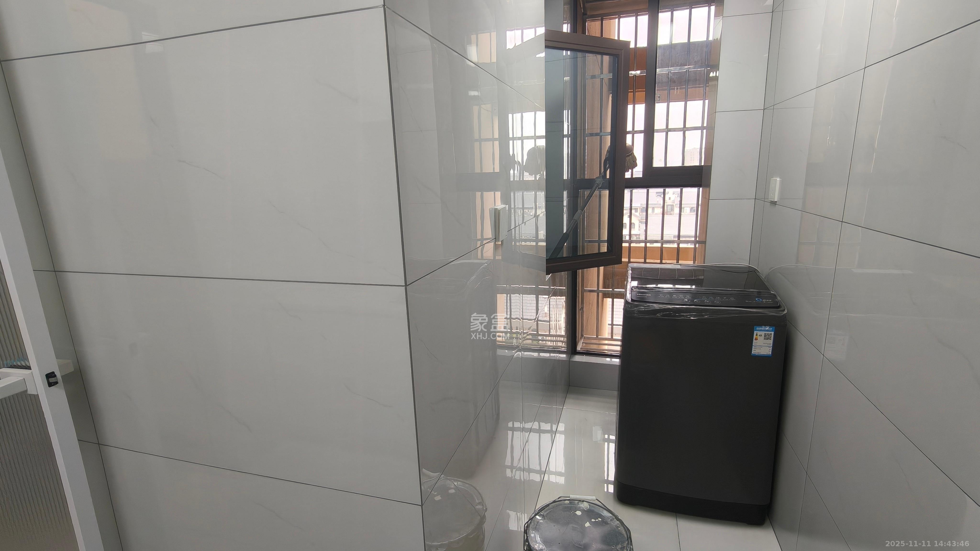 艾美潇湘 3室1厅2卫 1850.0元/月 艾美潇湘 3室1厅2卫 1850.0元/月室内图