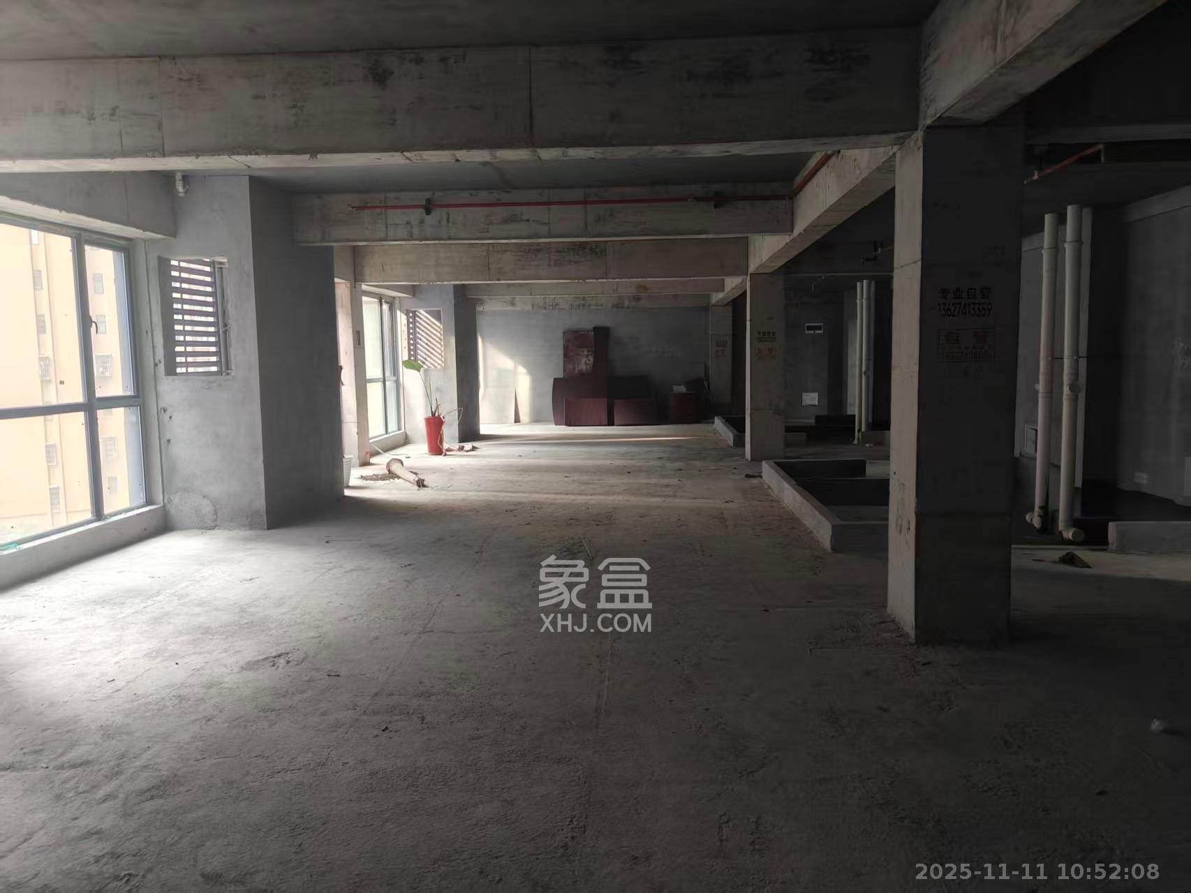 星沙算中心  1室1厅1卫    1400.0元/月室内图