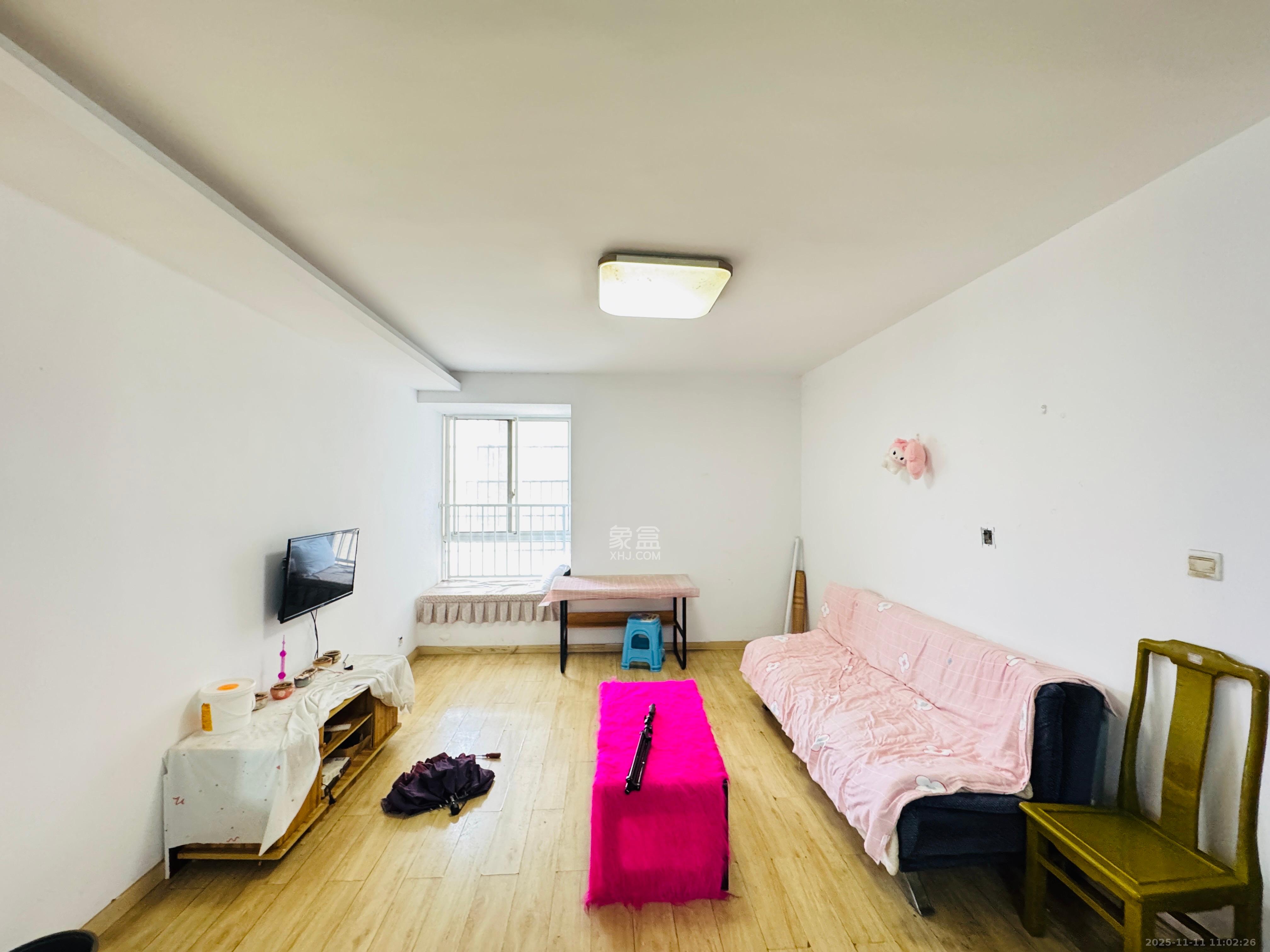 金碧文华  2室2厅1卫    1700.0元/月