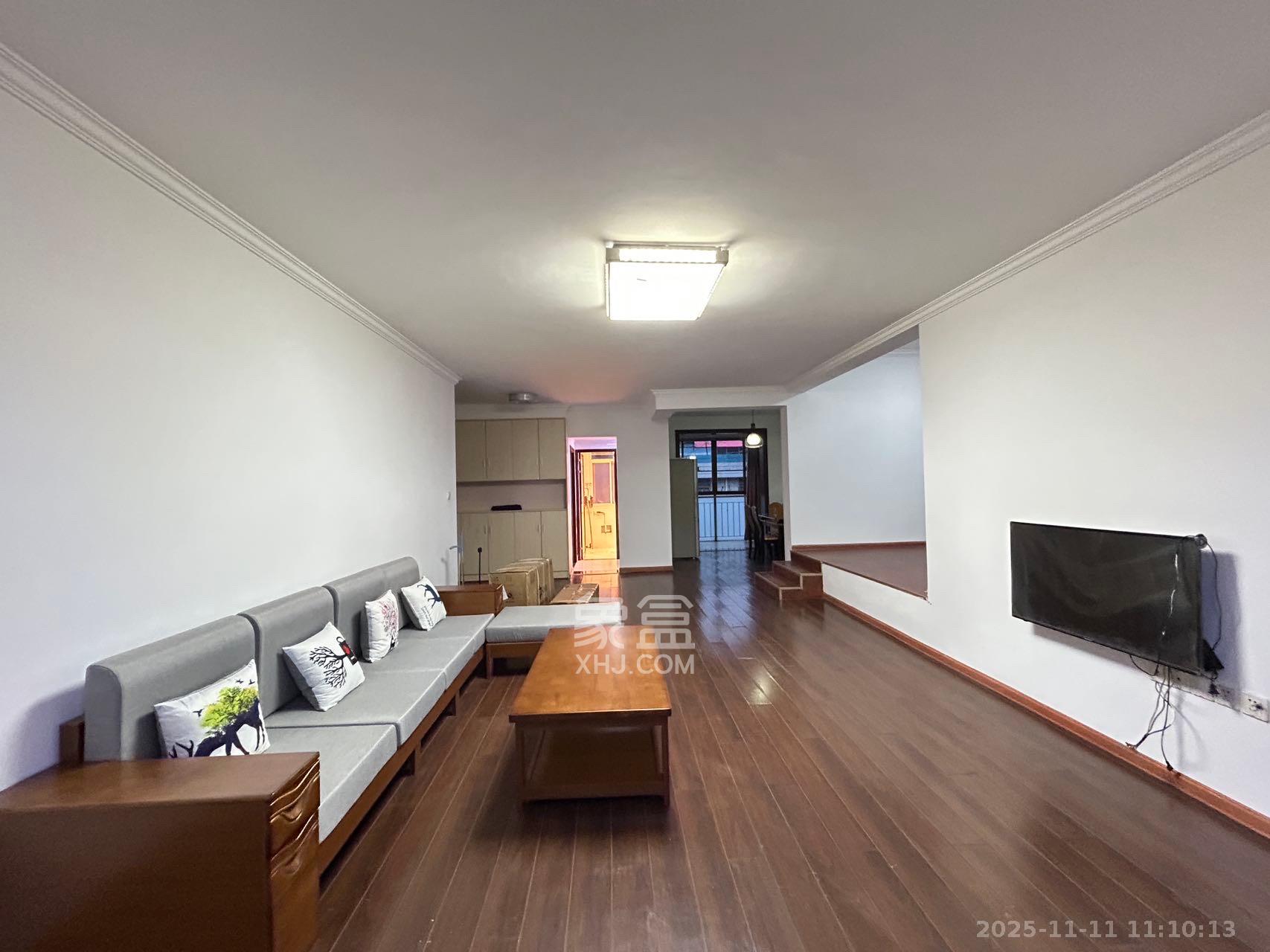 广厦新苑 4室2厅2卫 2500.0元/月 广厦新苑 4室2厅2卫 2500.0元/月室内图