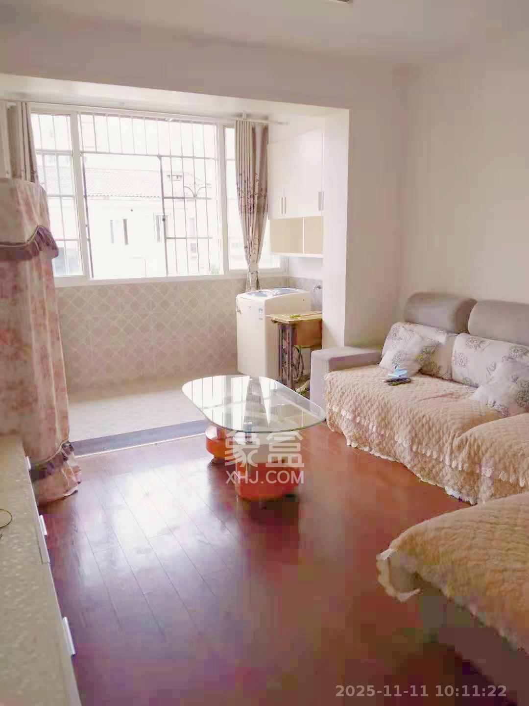 德润园  2室2厅1卫    1600.0元/月