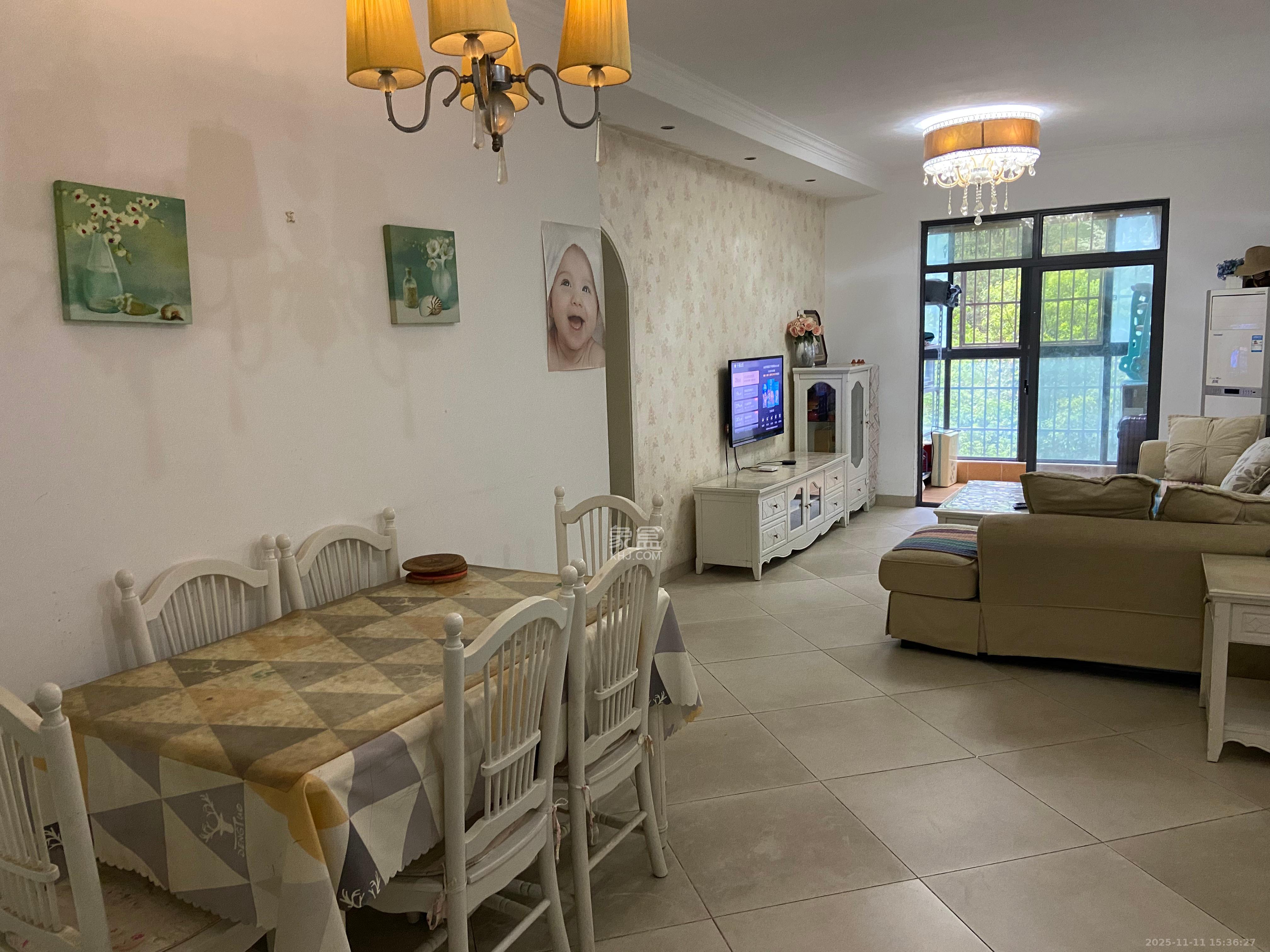 山水嘉园  3室2厅1卫    1800.0元/月