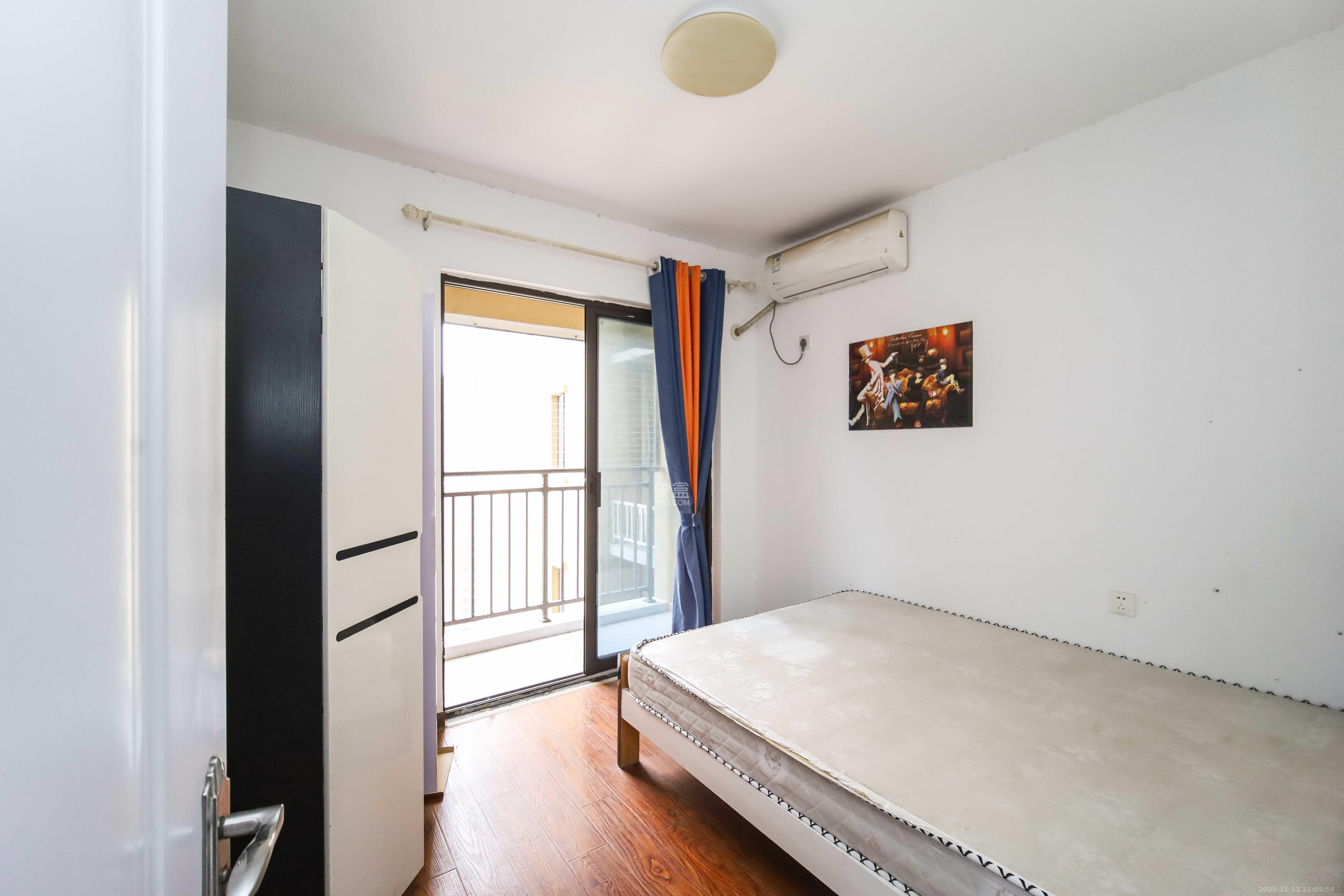 中欣楚天熙苑  3室2厅2卫    95.0万卧室