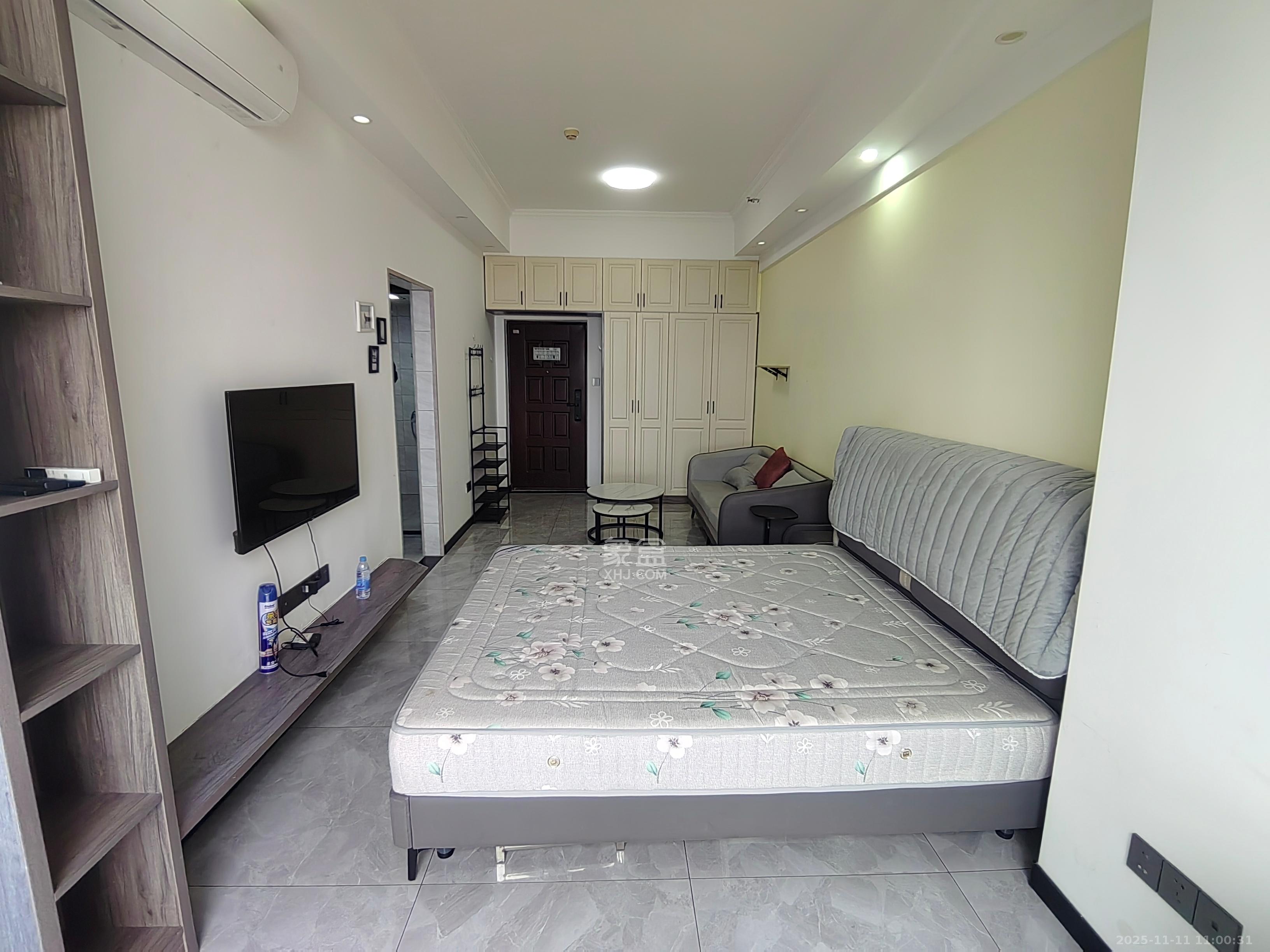 辉宏橄榄城  1室1厅1卫    1400.0元/月