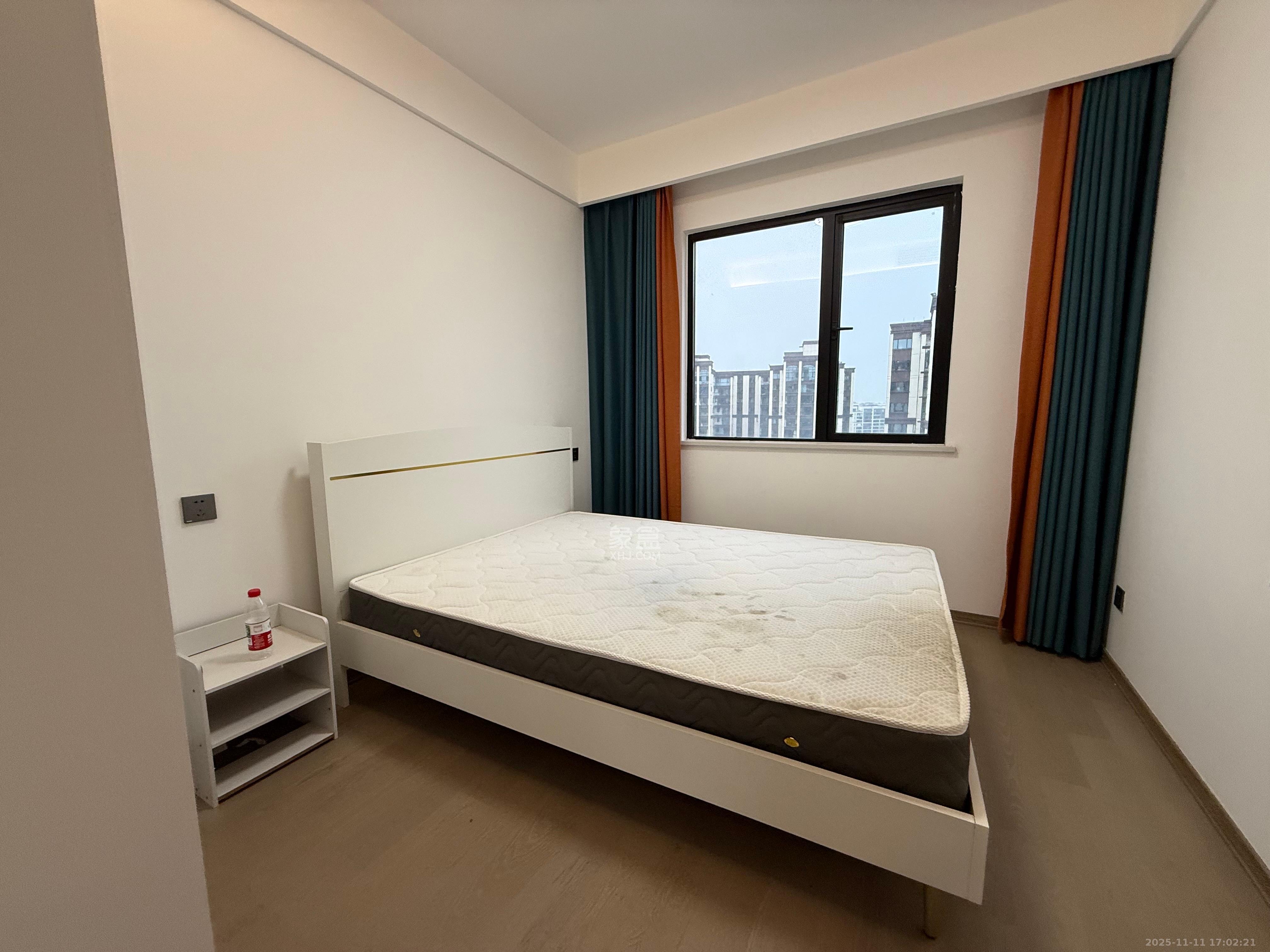 金富湘江悦城  4室2厅2卫    2900.0元/月室内图